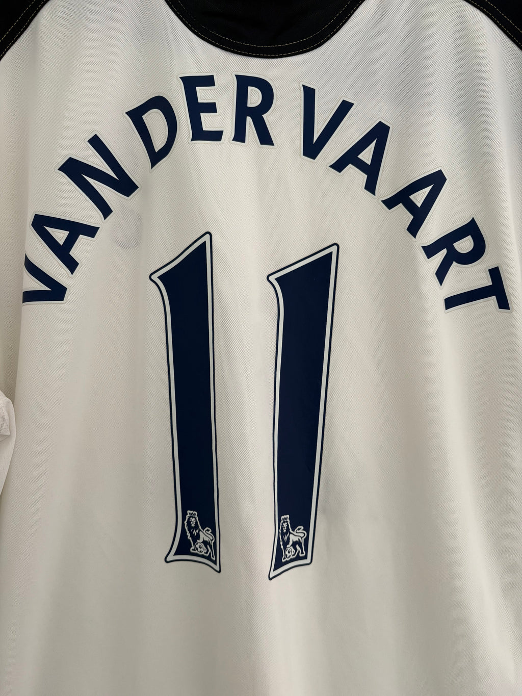 Tottenham 2010/11 Home Shirt - Van Der Vaart 11 - Large