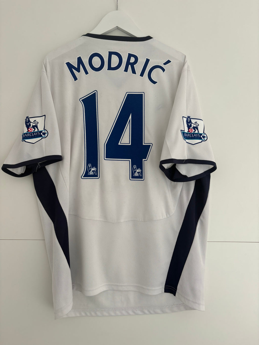 Tottenham 2008/09 Home Shirt - Modrić 14 - Large
