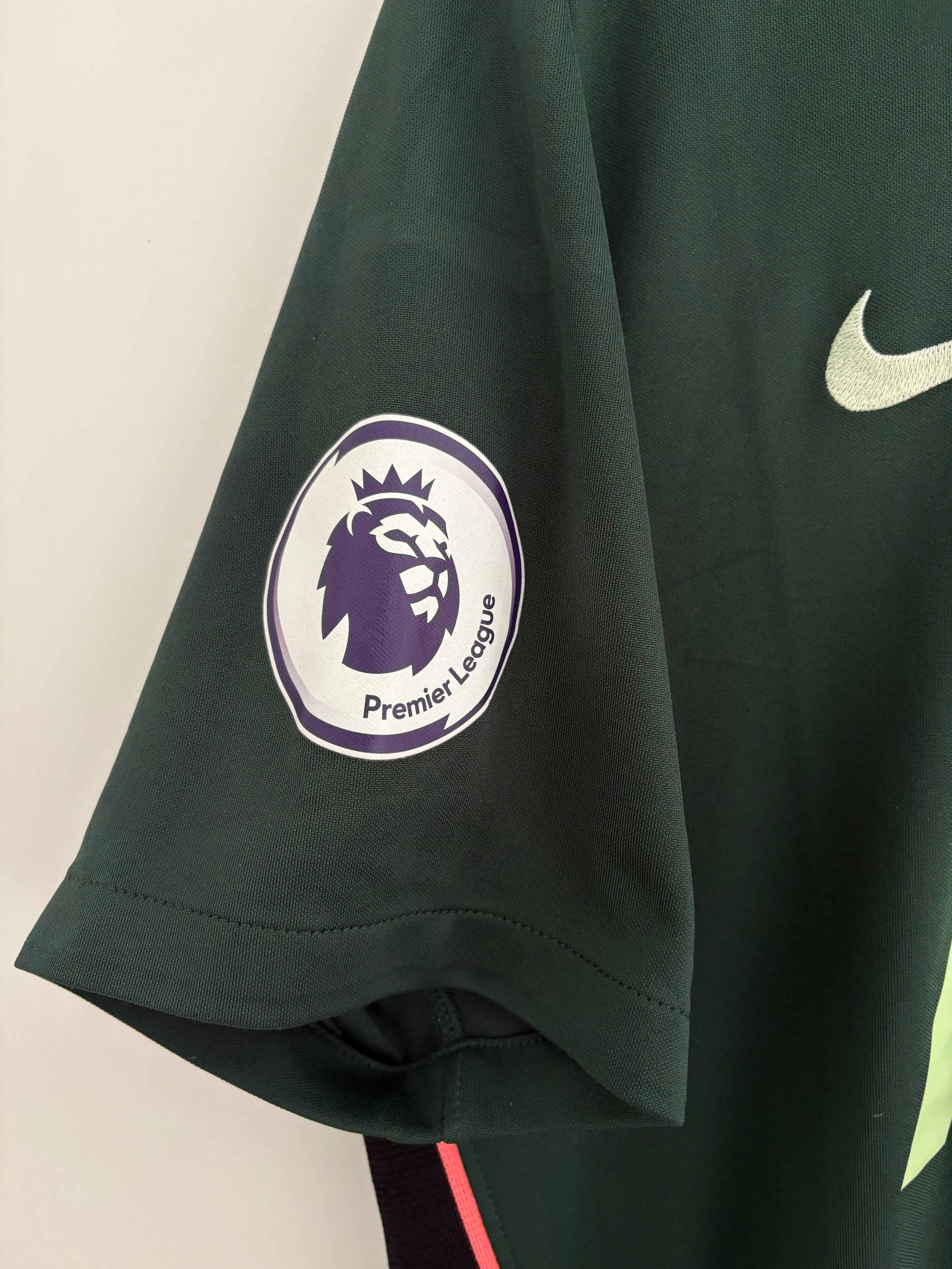 Tottenham 2021/22 Away Shirt - Højbjerg 5 - Medium