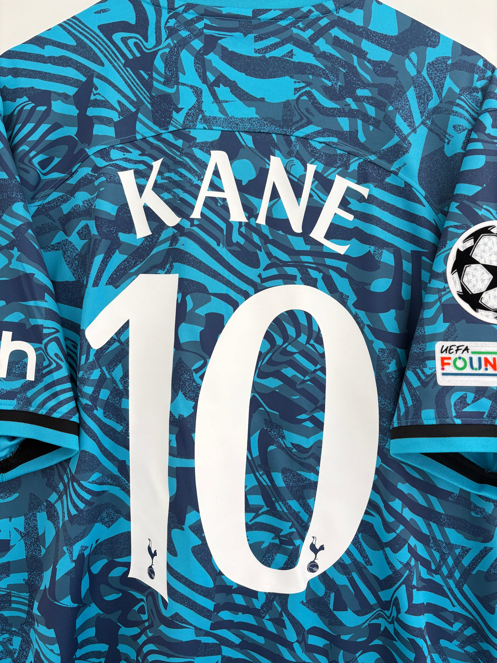 Tottenham 2022/23 Third Shirt - Kane 10 - Large