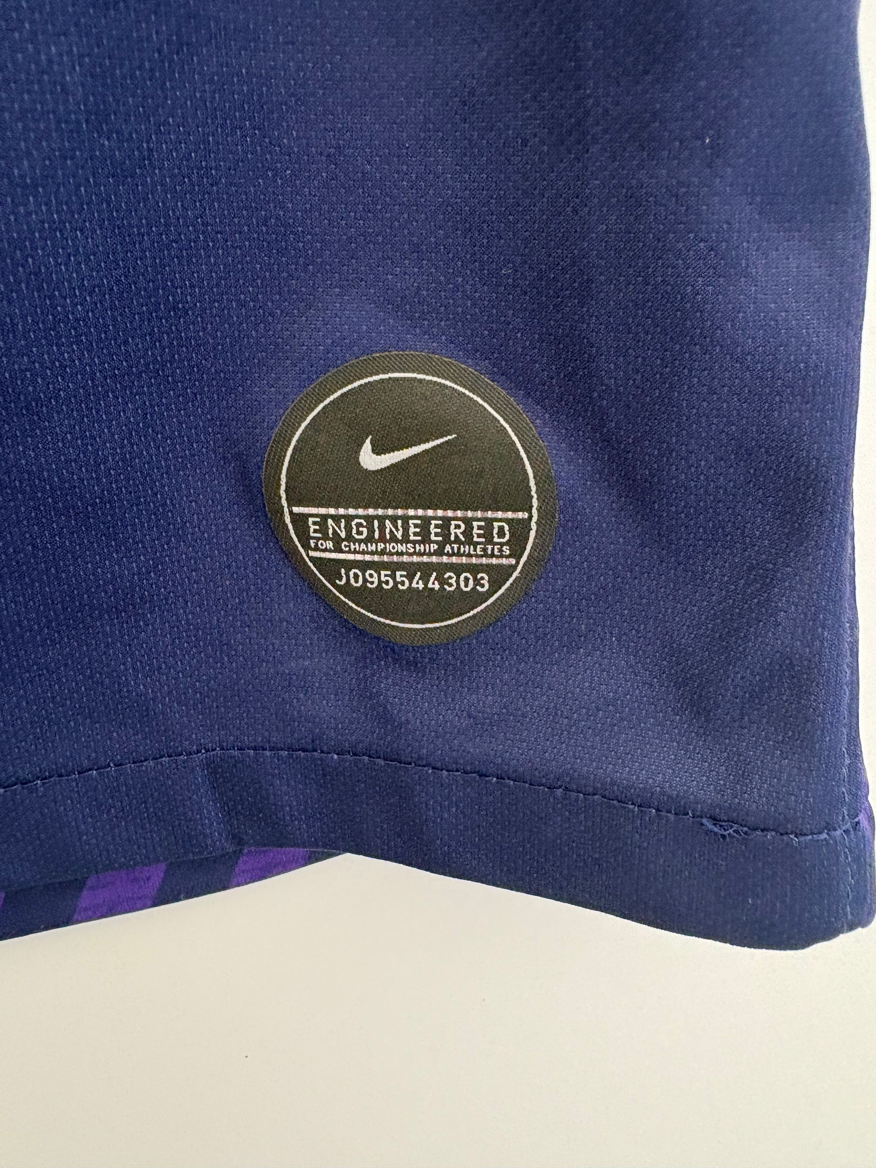 Tottenham 2019/20 Away Shirt - Dele 20 - Large
