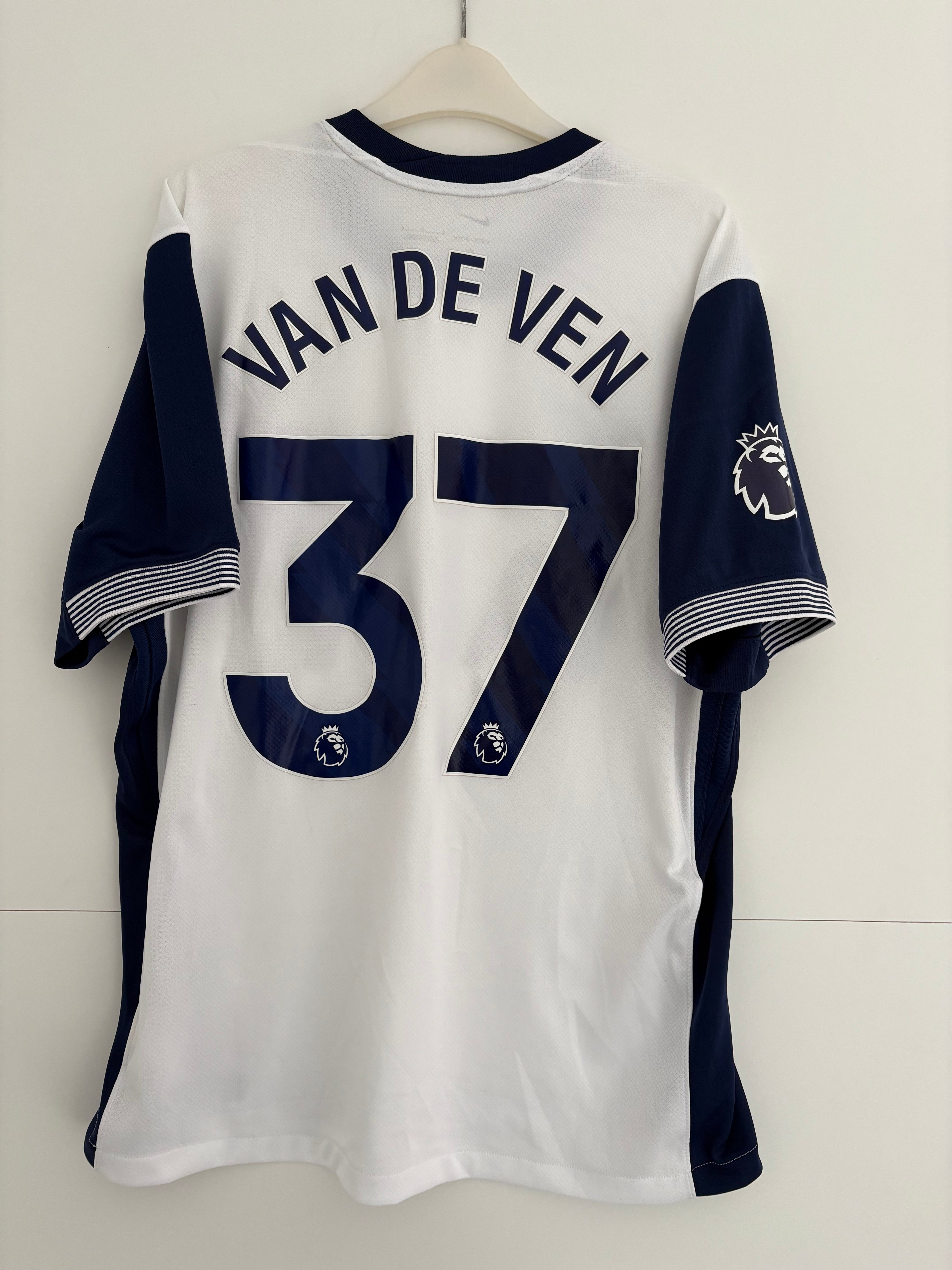 Tottenham 2024/25 Home Shirt - Van de Ven 37 - Large