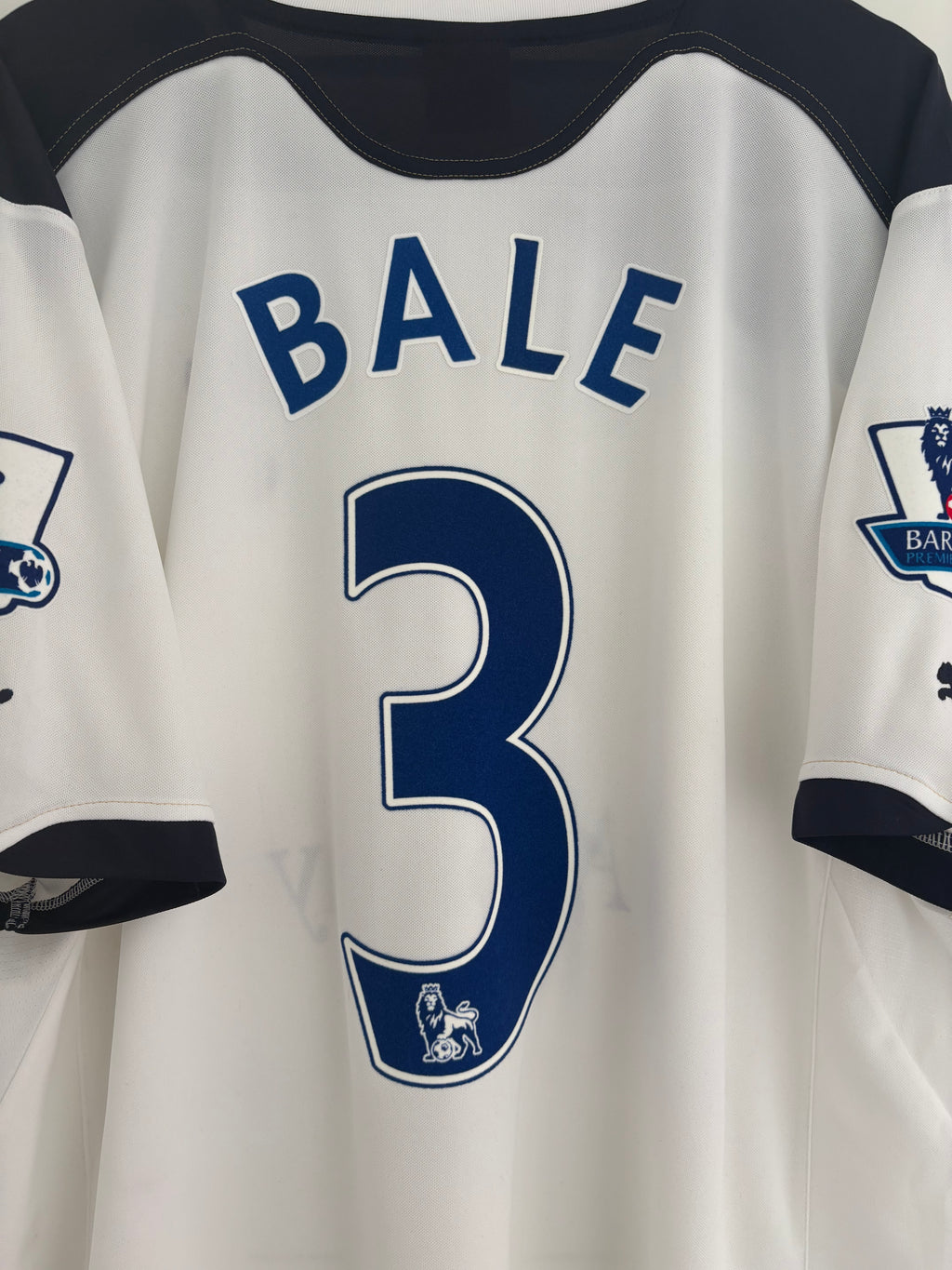 Tottenham 2010/11 Home Shirt - Bale 3 - Large