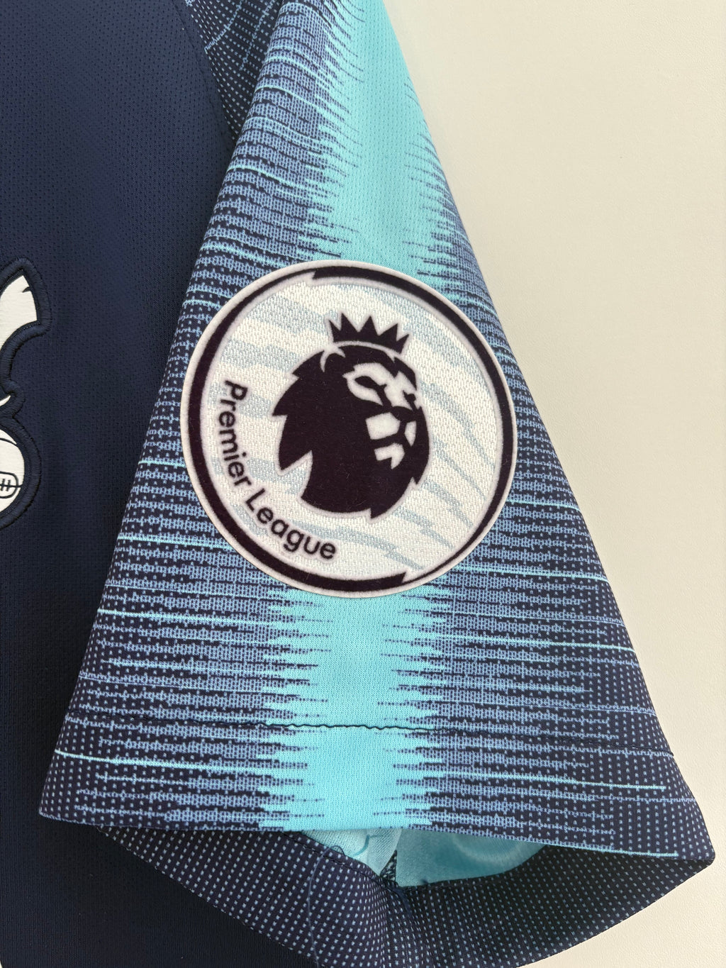 Tottenham 2018/19 Away Shirt - Alderweireld 4 - Medium