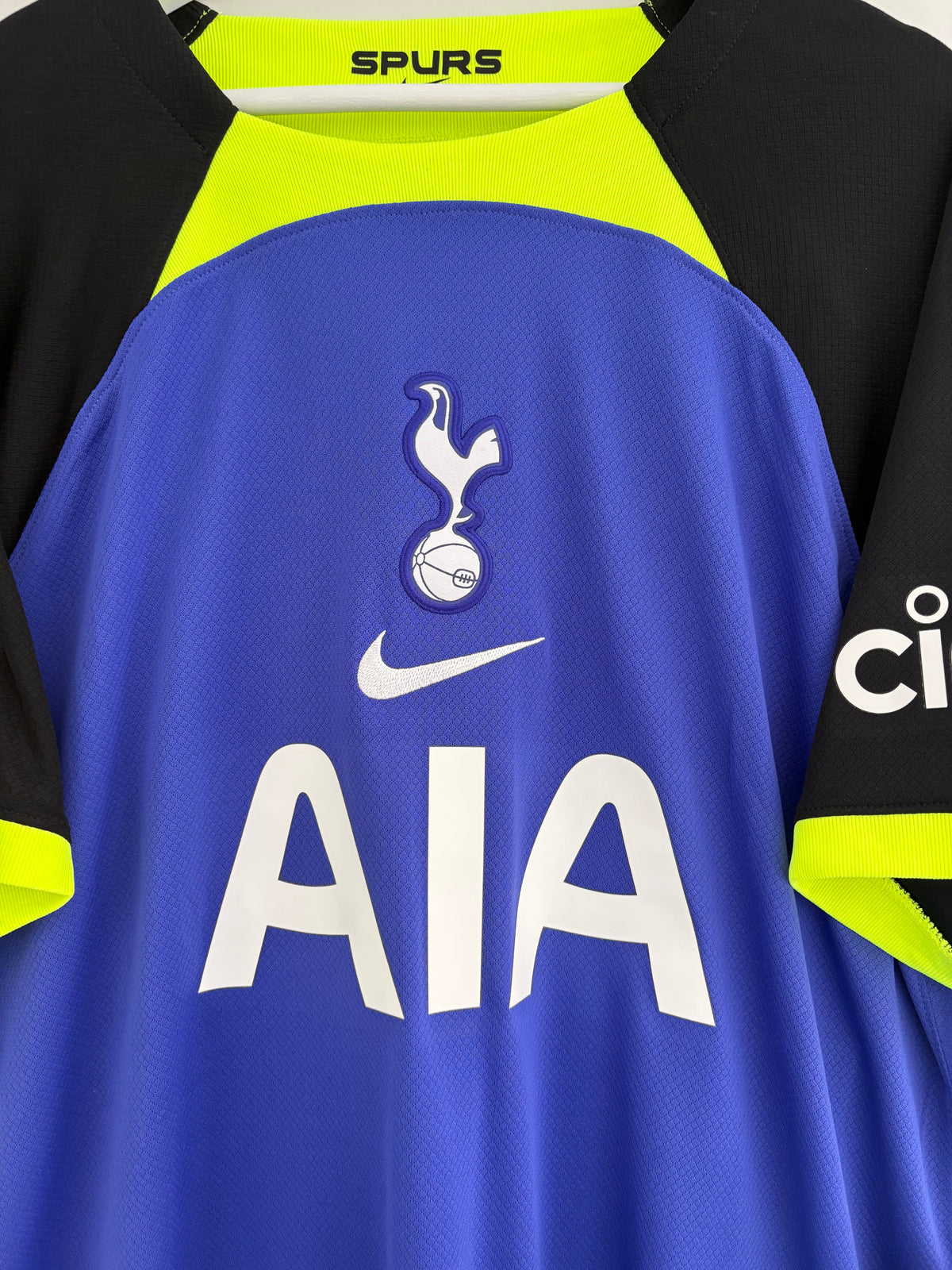 Tottenham 2022/23 Away Shirt - Kane 10 - Large