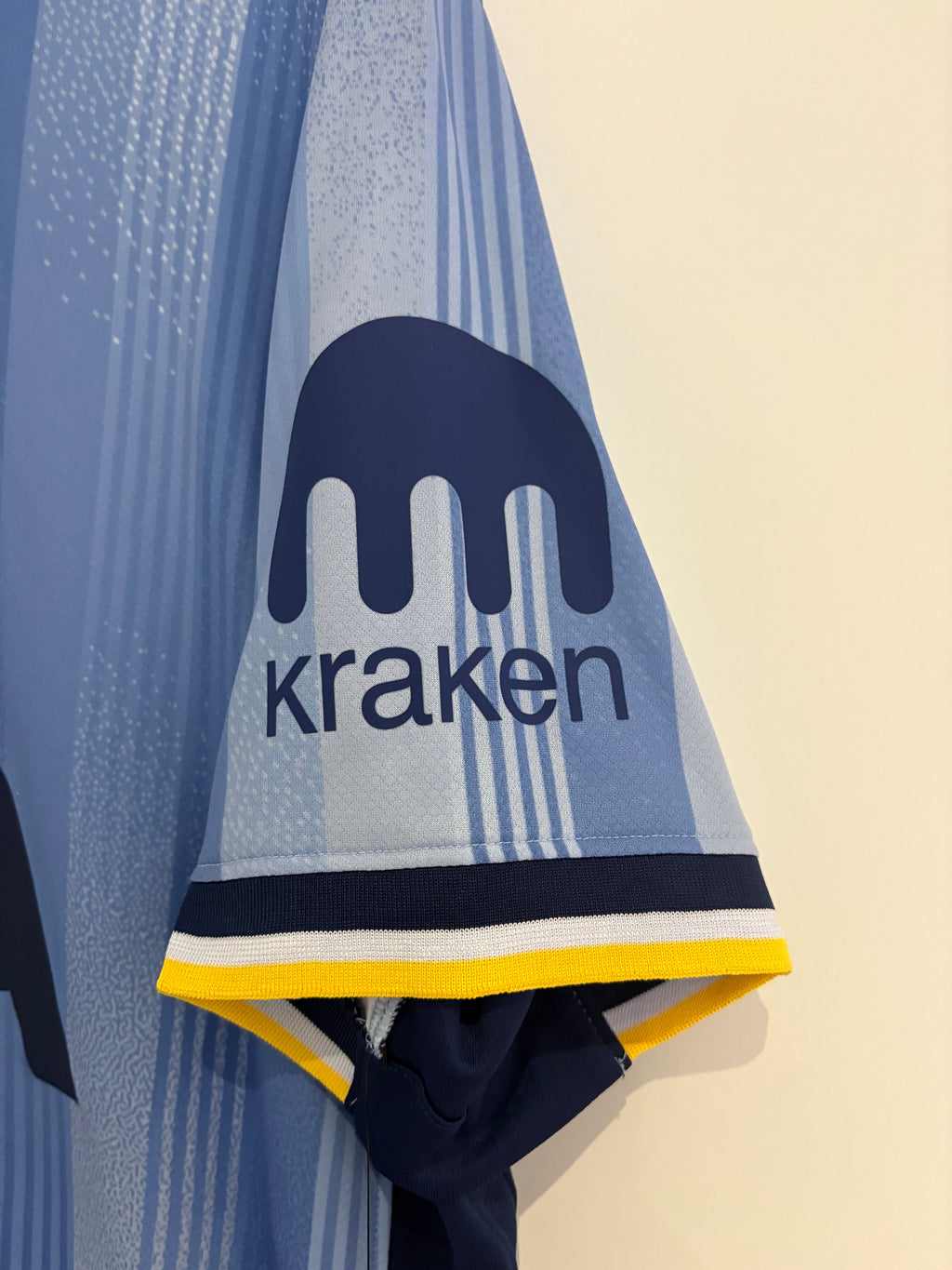 Tottenham 2024/25 Away Shirt - Van de Ven 37 - Large