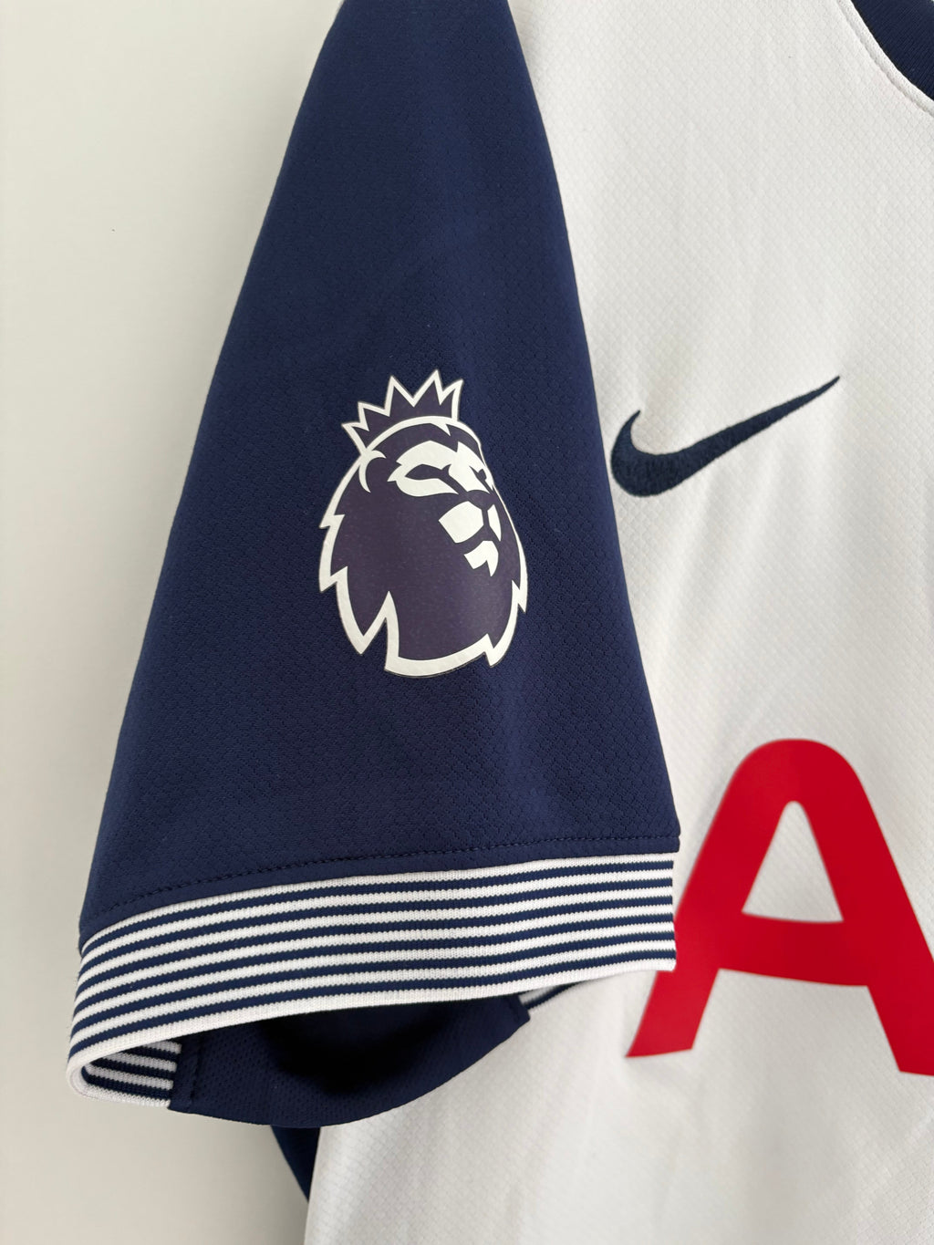 Tottenham 2024/25 Home Shirt - Van de Ven 37 - Large