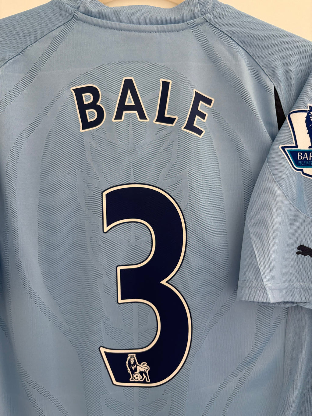 Tottenham 2010/11 Away Shirt - Bale 3 - Medium
