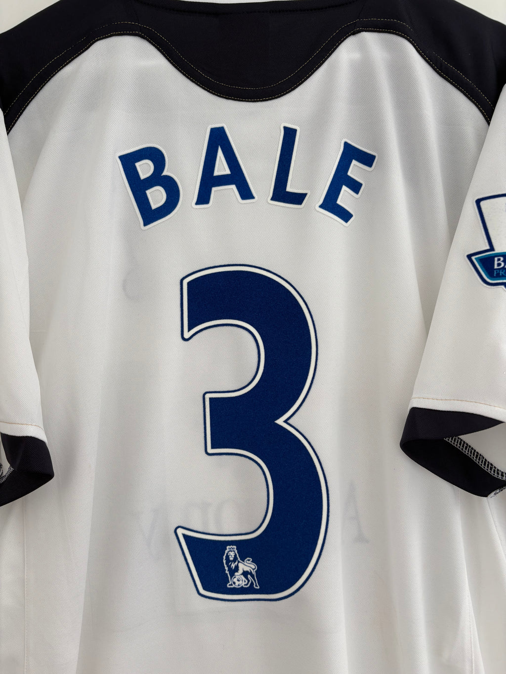 Tottenham 2010/11 Home Shirt - Bale 3 - Medium