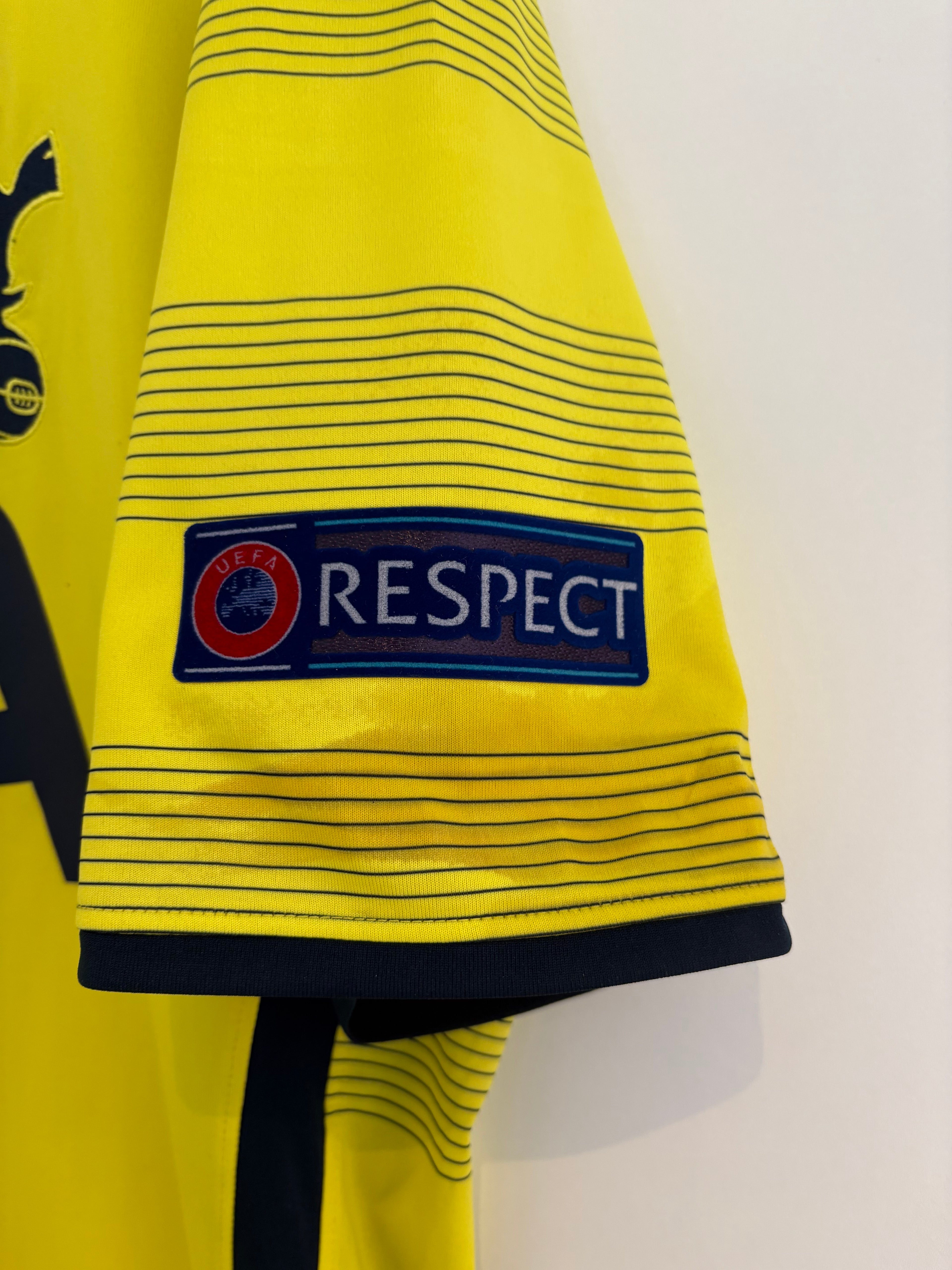 Tottenham 2014/15 Third Shirt - Dembélé 19 - Large