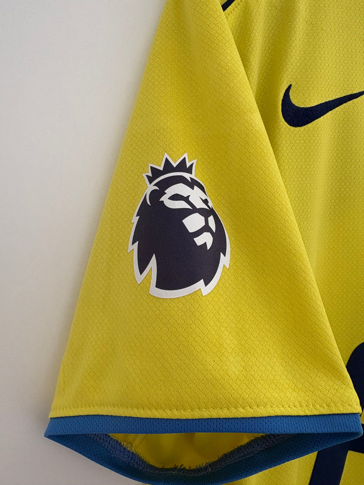 Tottenham 2025/26 Third Shirt front crest and sponsor detail