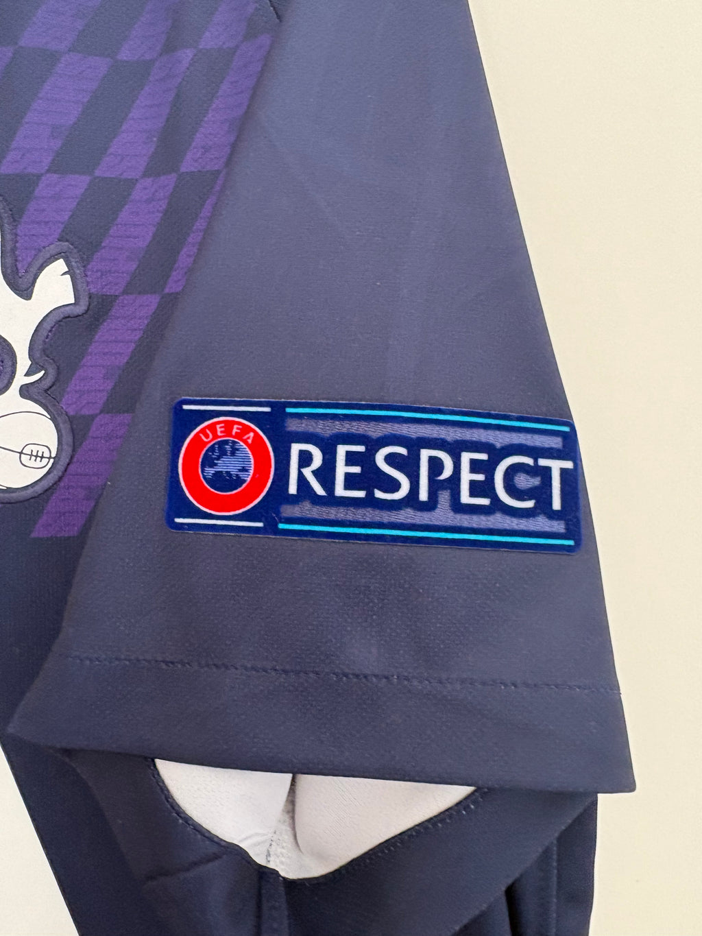 Tottenham 2019/20 Away Shirt - Dele 20 - Large