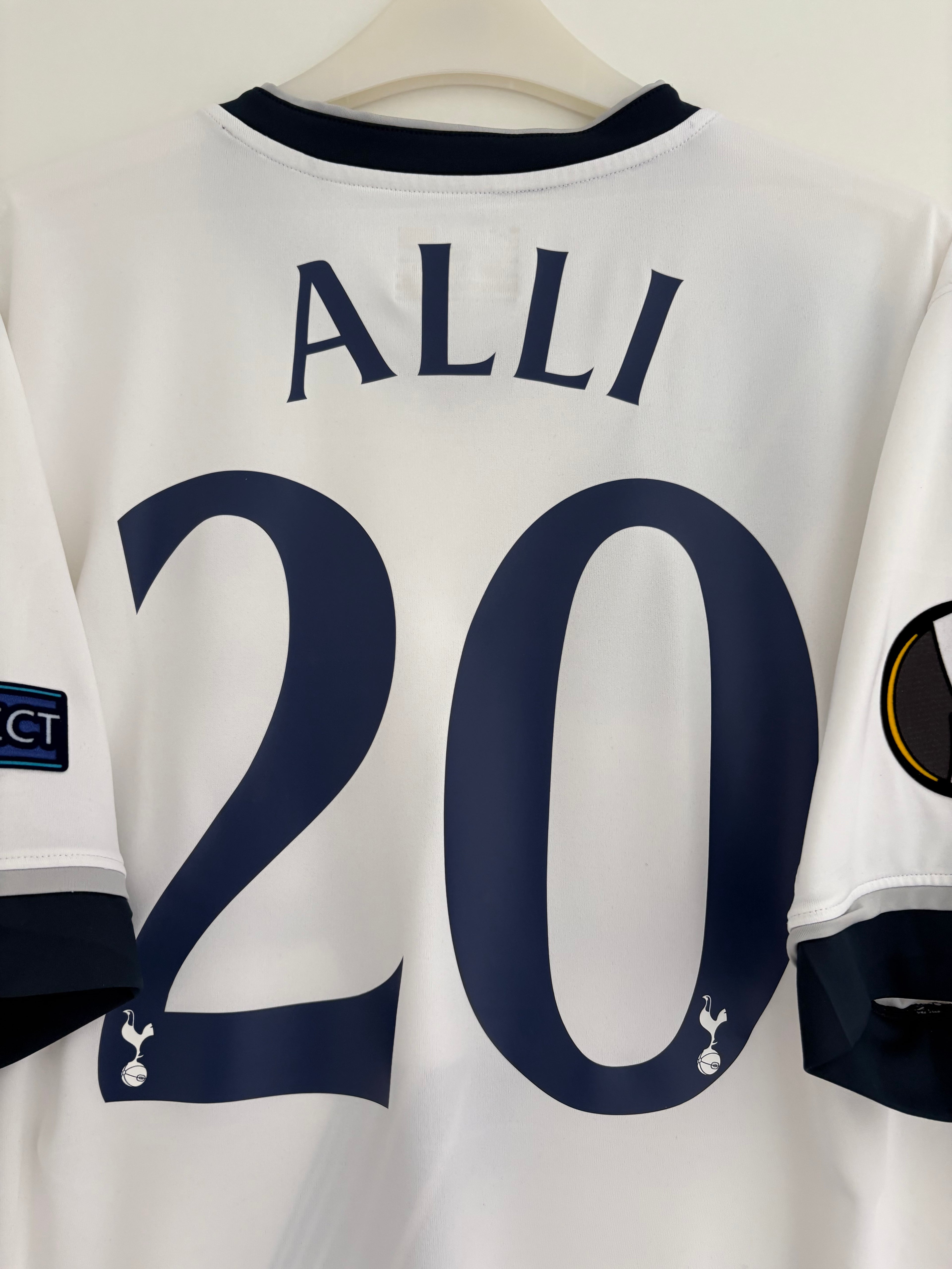 Tottenham 2015/16 Home Shirt - Alli 20 - Large