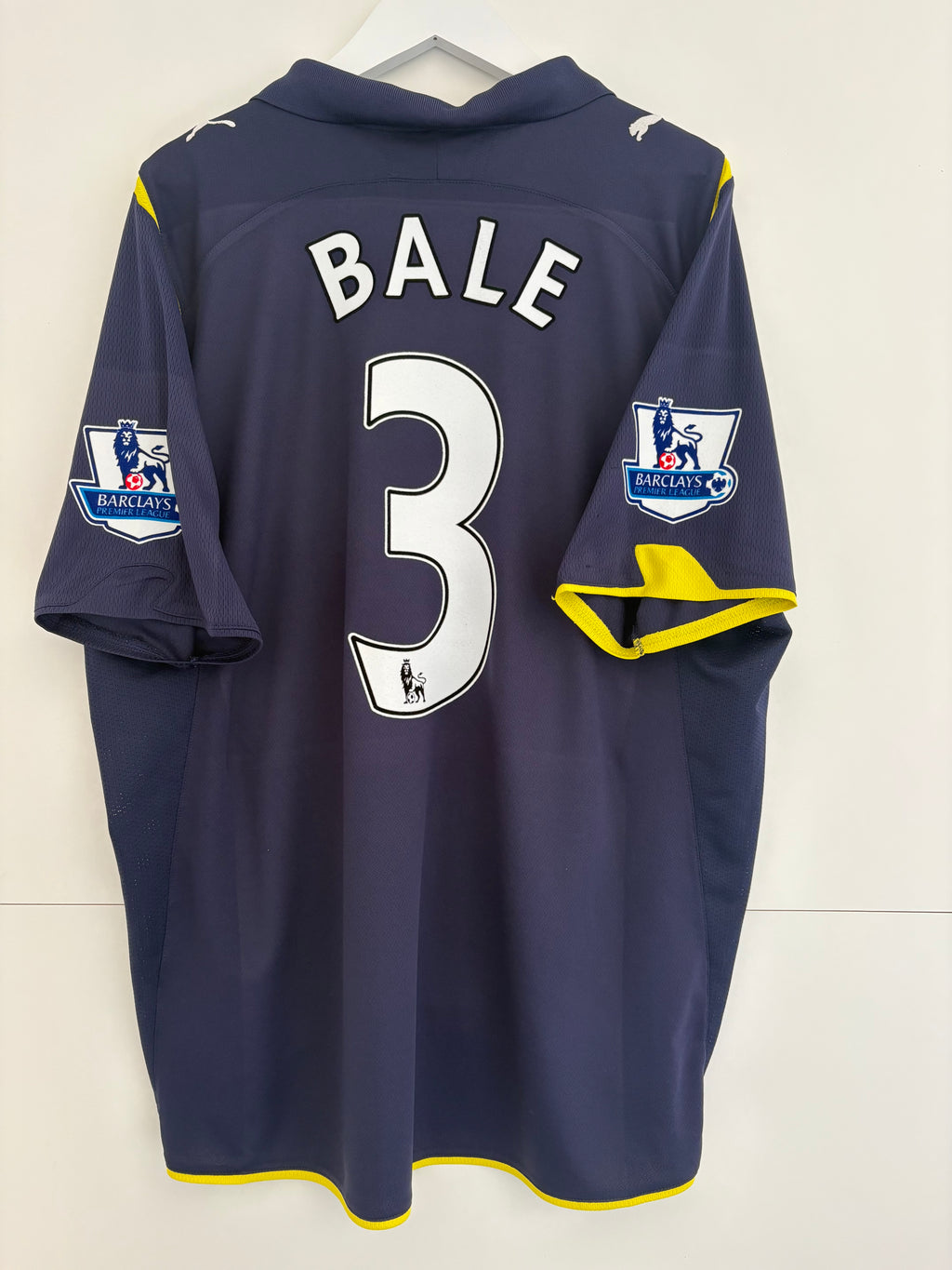 Tottenham 2009/10 Away Shirt - Bale 3 - Medium