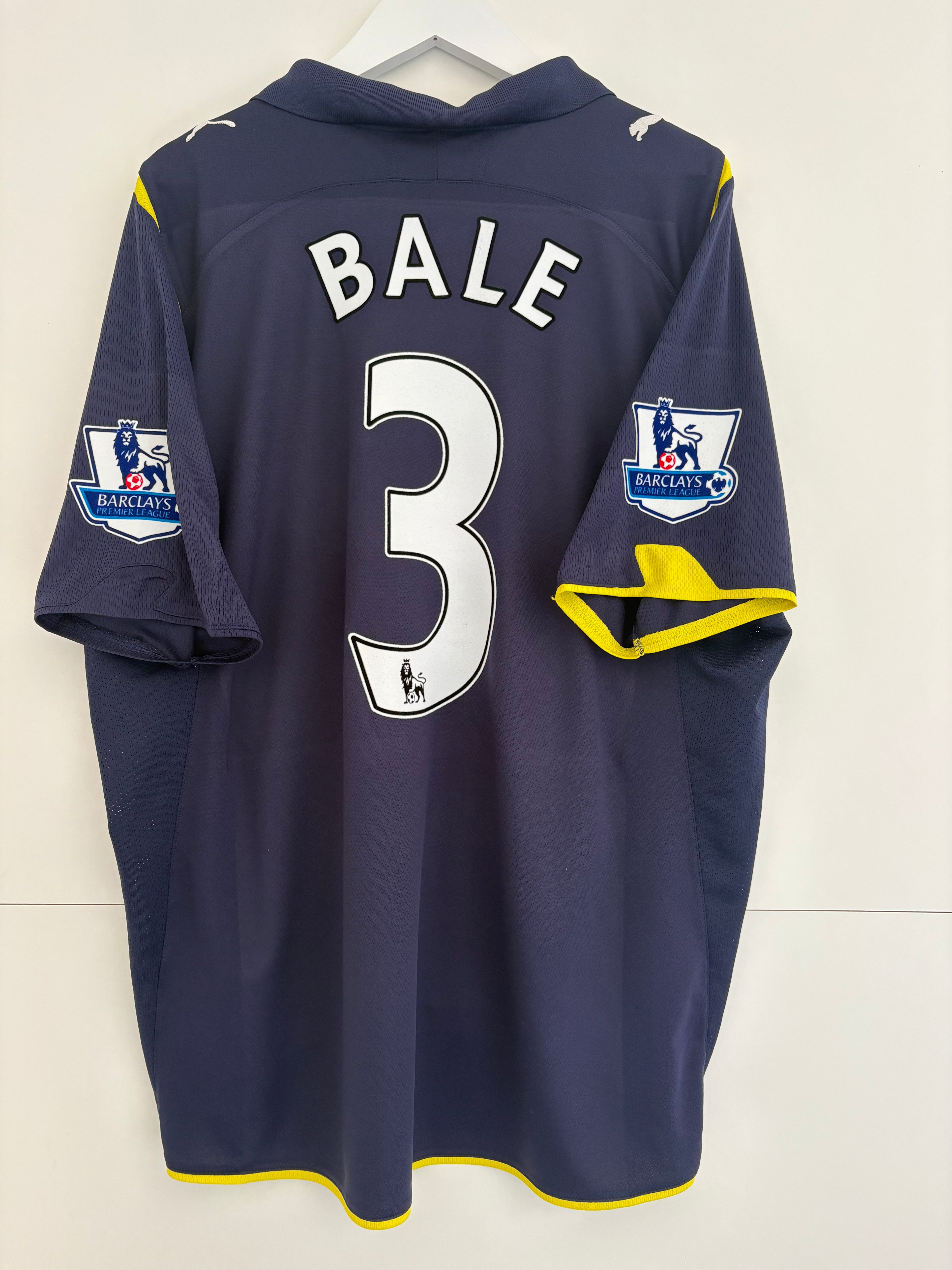 Tottenham 2009/10 Away Shirt - Bale 3 - Medium