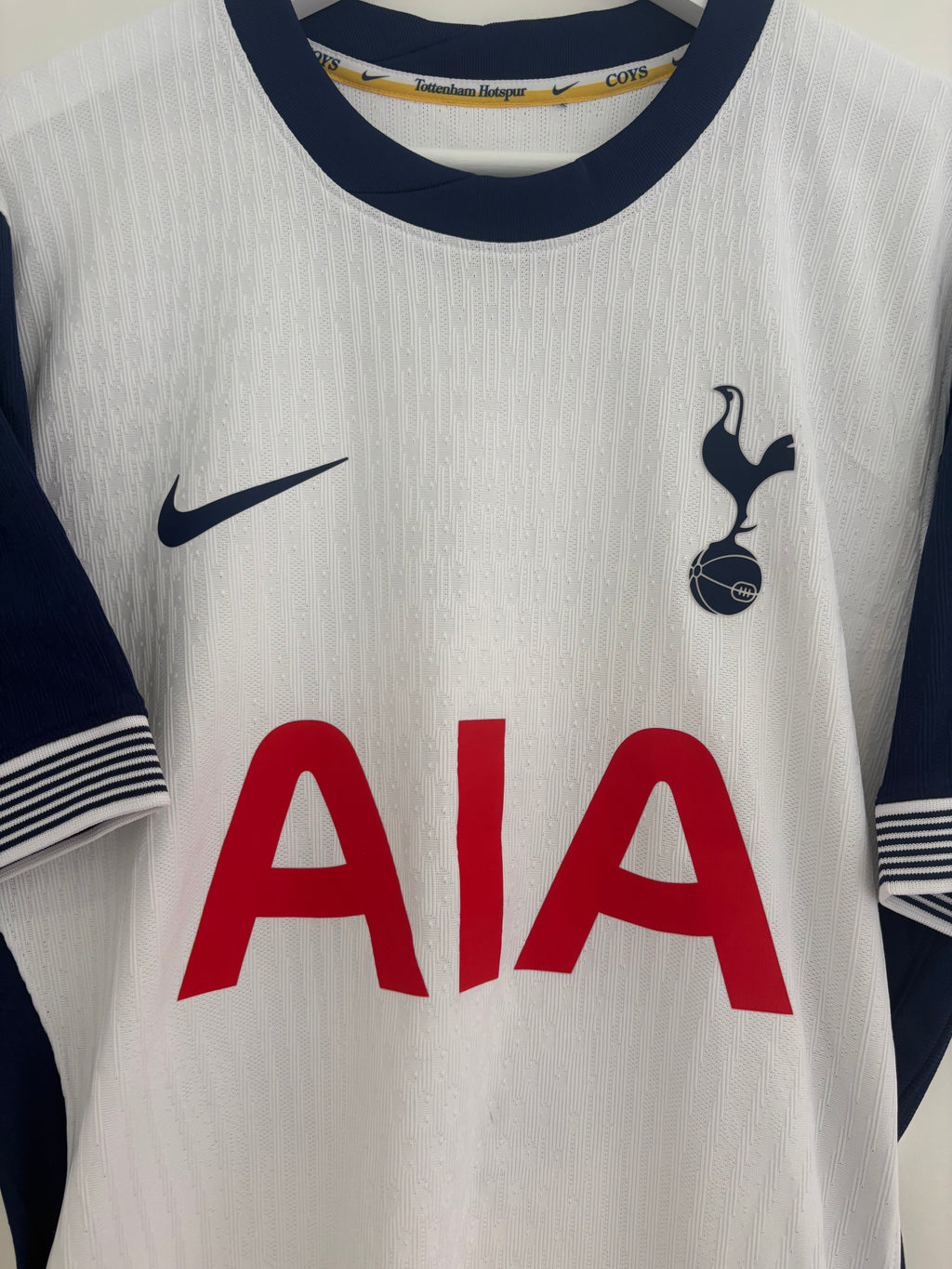 Tottenham 2024/25 player issue - Home Shirt - Bissouma 8 - Medium