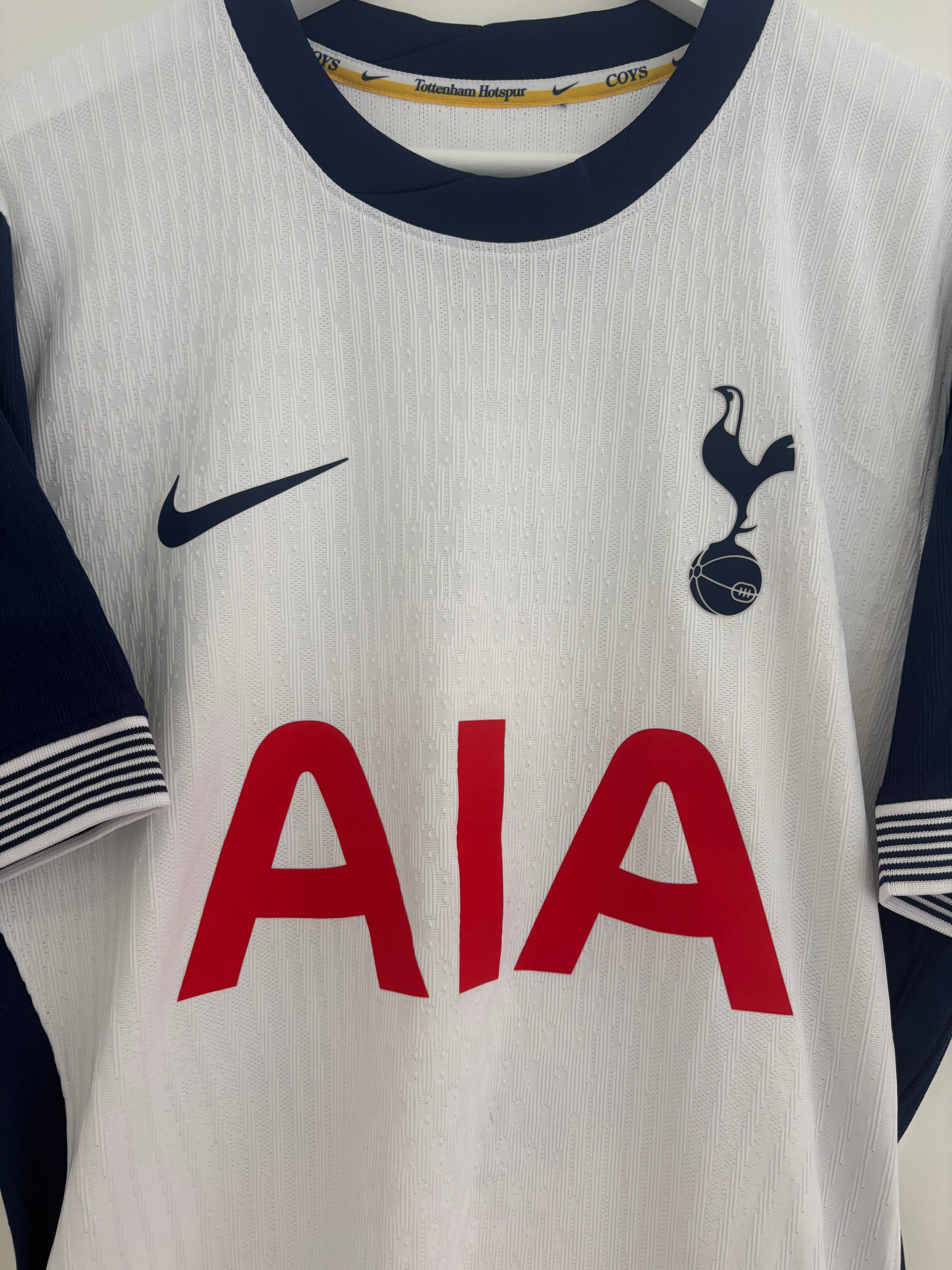 Tottenham 2024/25 player issue - Home Shirt - Bissouma 8 - Medium