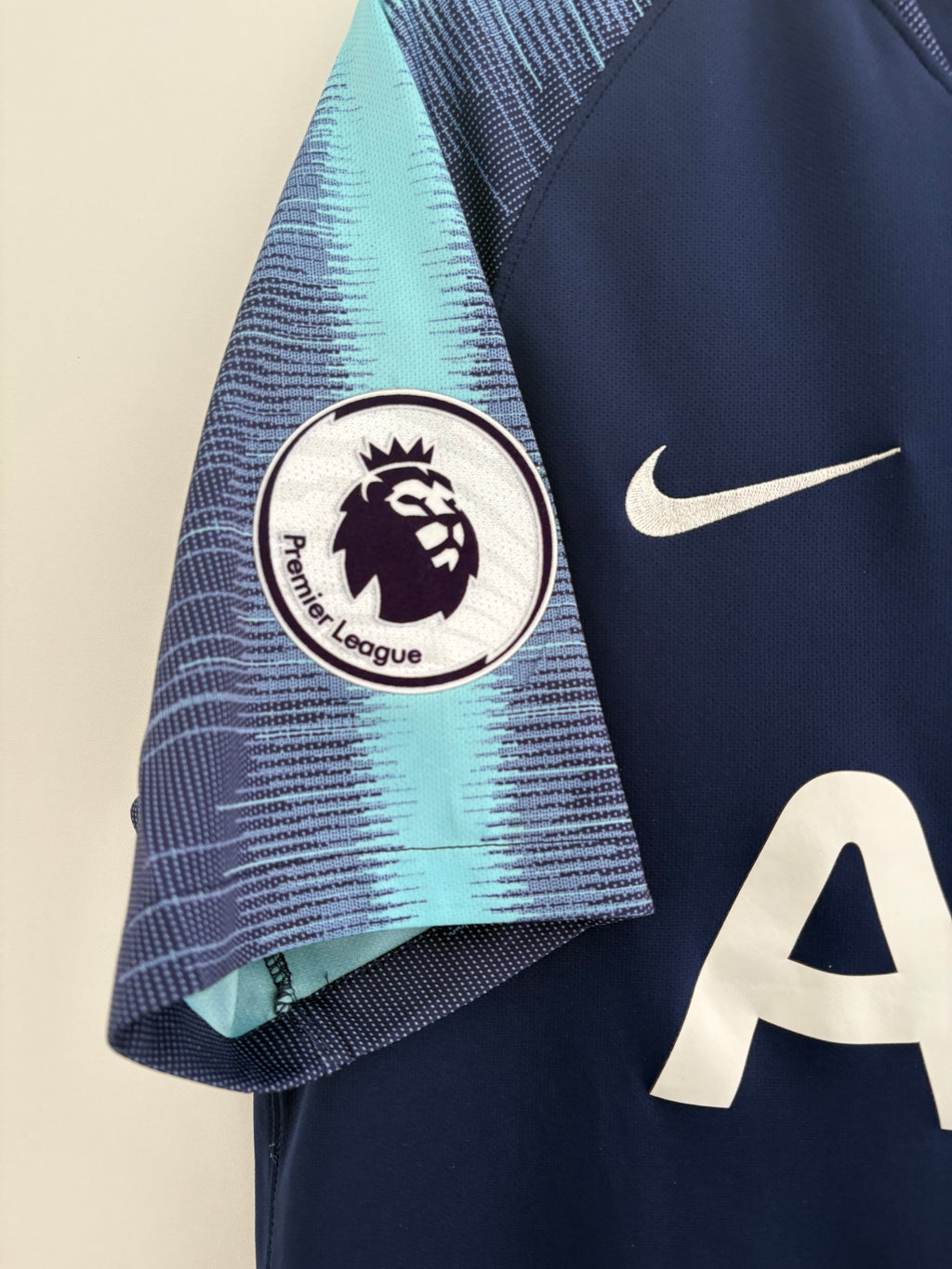 Tottenham 2018/19 Away Shirt - Vertonghen 5 - Medium