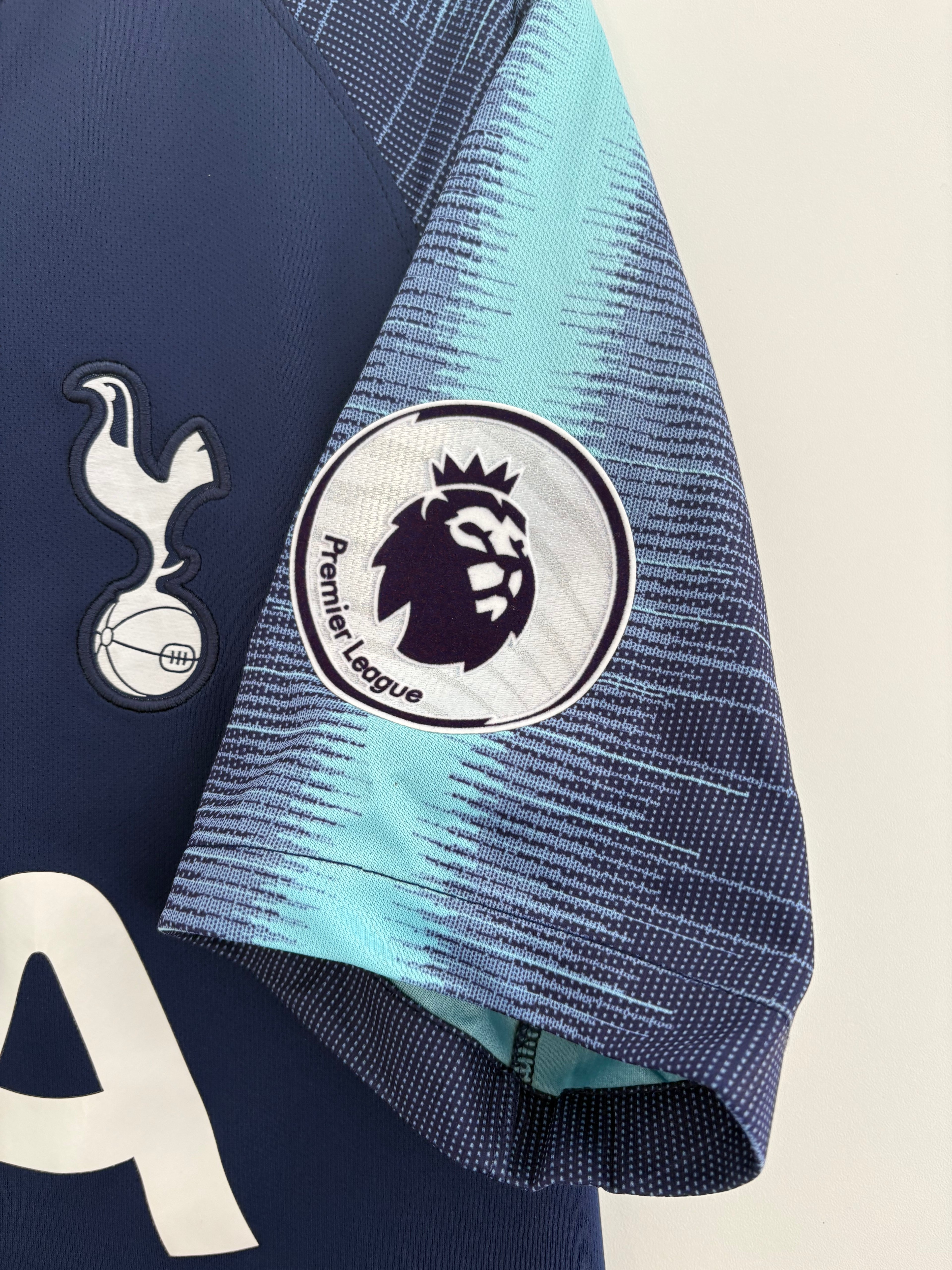 Tottenham 2018/19 Away Shirt - Vertonghen 5 - Medium