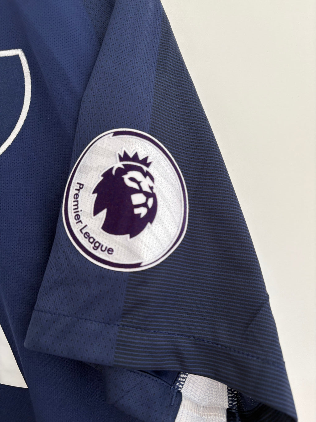 Tottenham 2017/18 Away Shirt - Dembélé 19 - Large