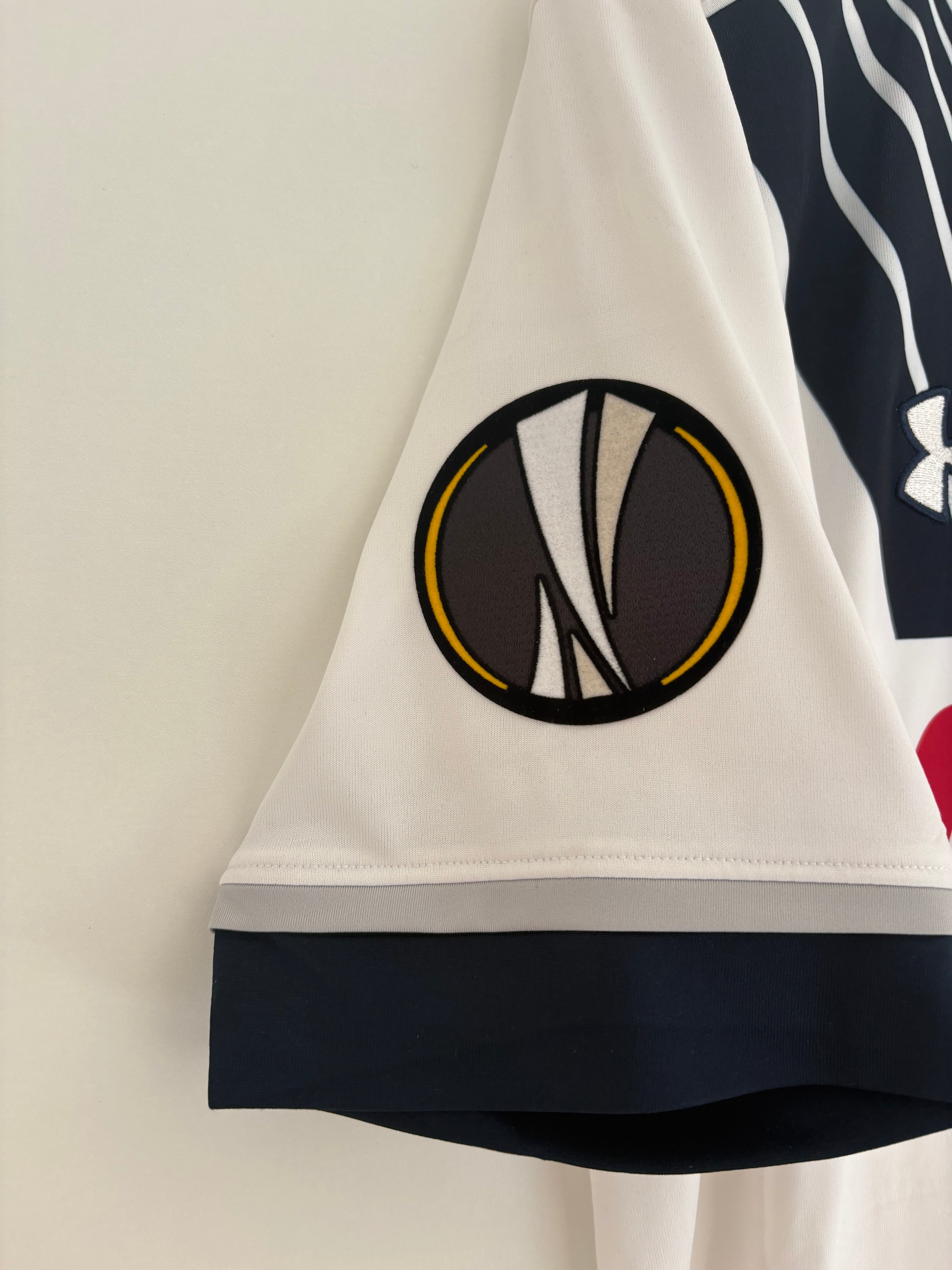 Tottenham 2015/16 Home Shirt - Dembélé 19 - Small