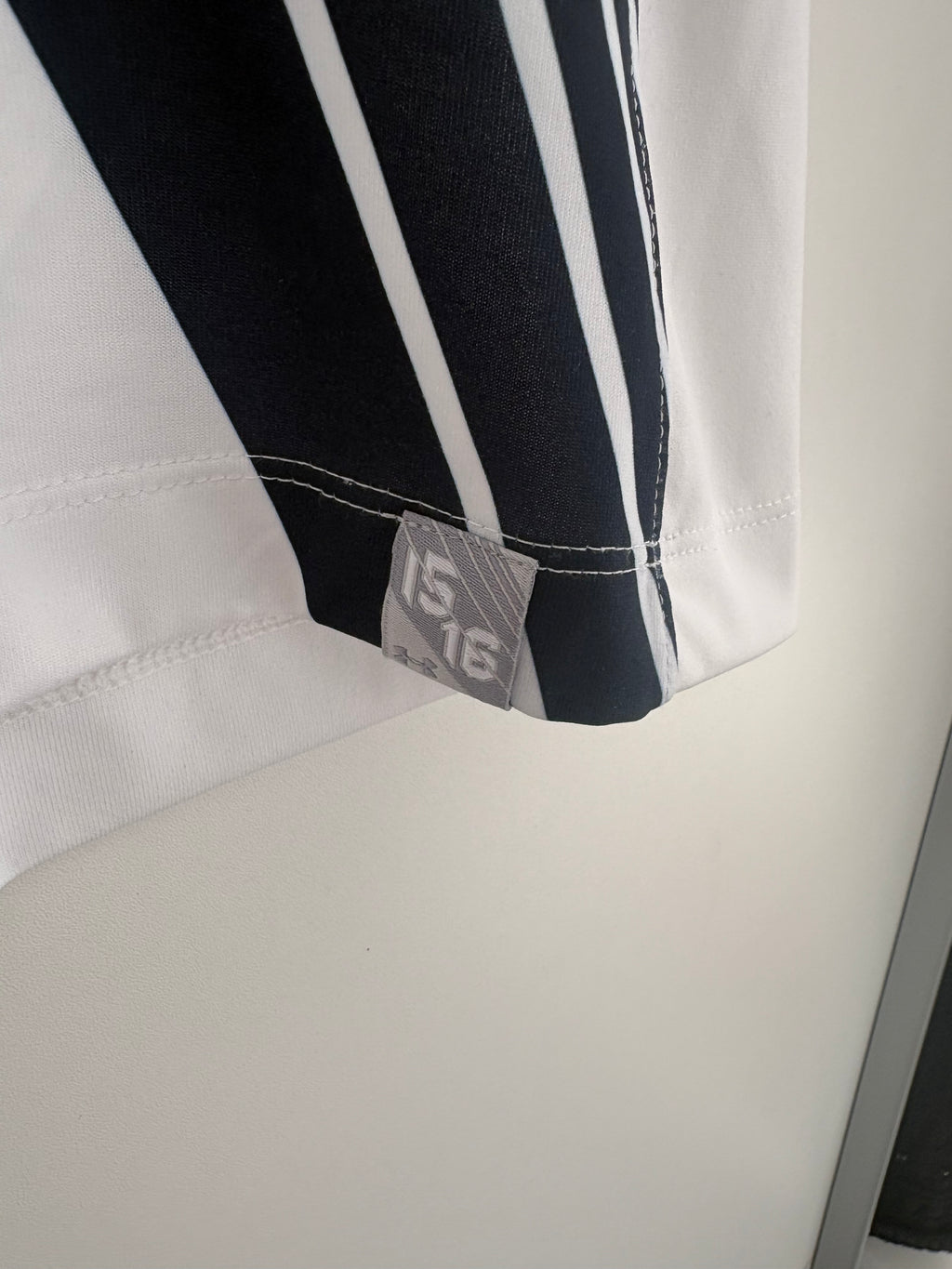Tottenham 2015/16 Home Shirt - Chadli 22 - Small