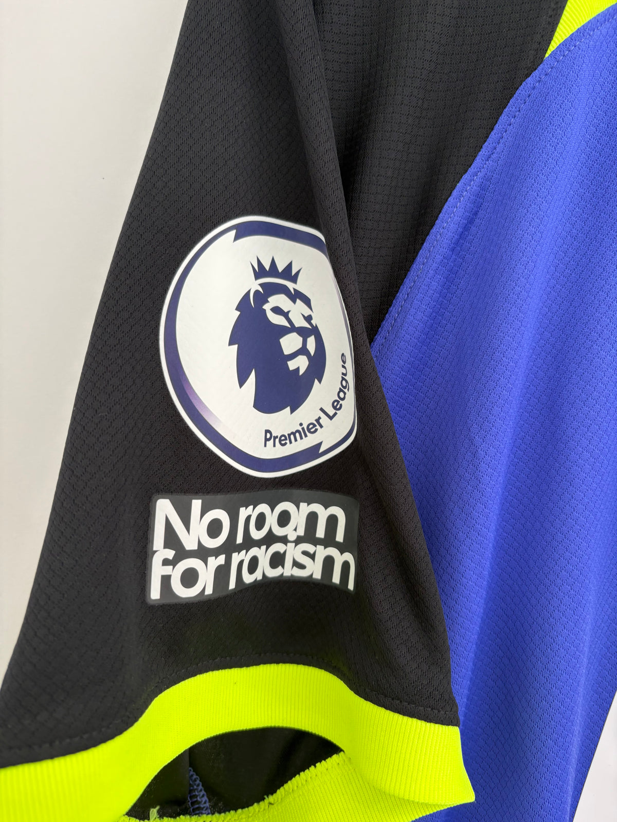 Tottenham 2022/23 Away Shirt - Kane 10 - Large