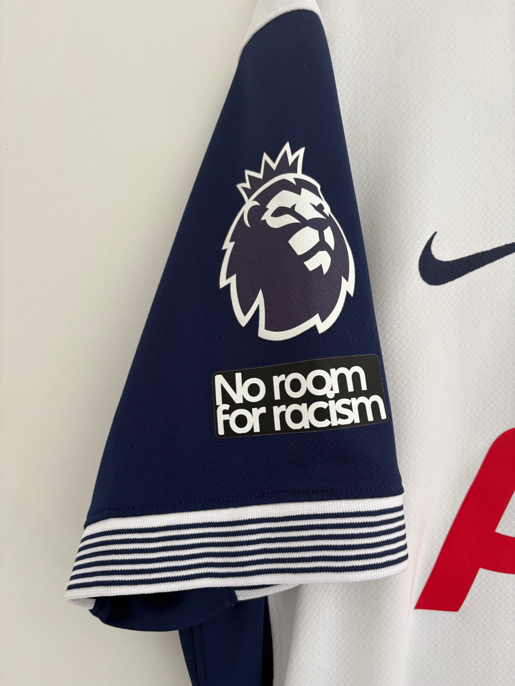 Tottenham 2024/25 Home Shirt - Udogie 13 - Large