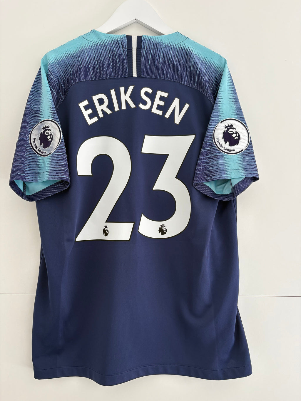 Tottenham 2018/19 Away Shirt - Eriksen 23 - Large