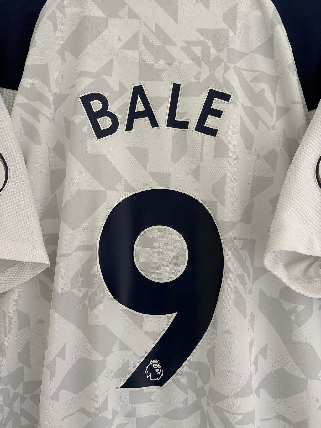 Tottenham 2020/21 Home Shirt - Bale 9 - Large