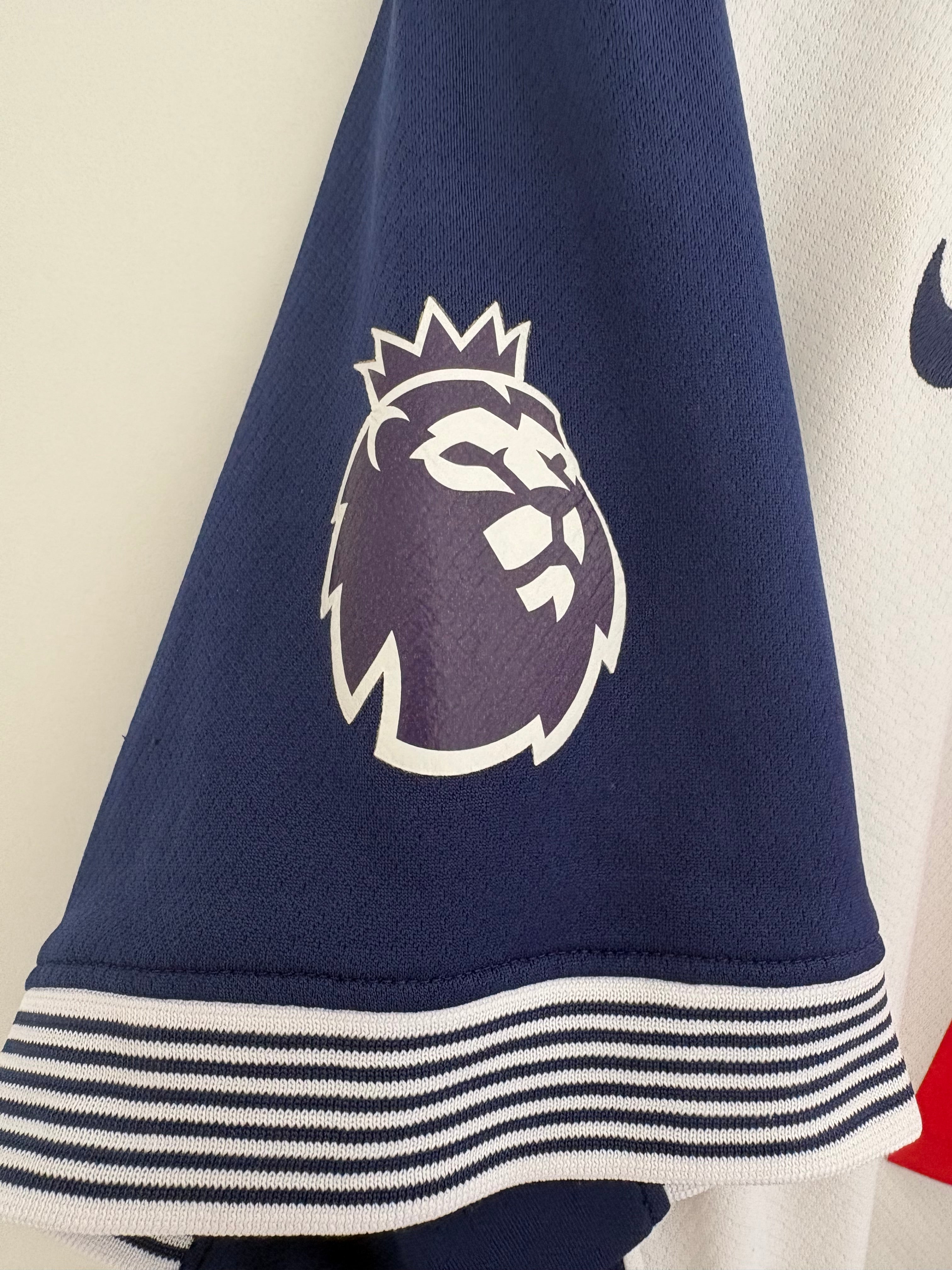 Tottenham 2024/25 Home Shirt - Solanke 19 - Medium
