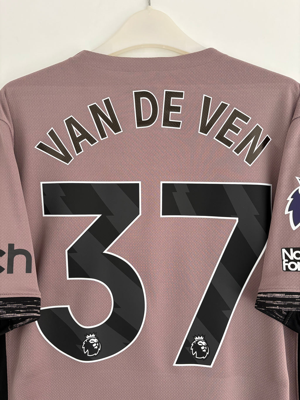 Tottenham 2023/24 Third Shirt - Van de Ven 37 - Large