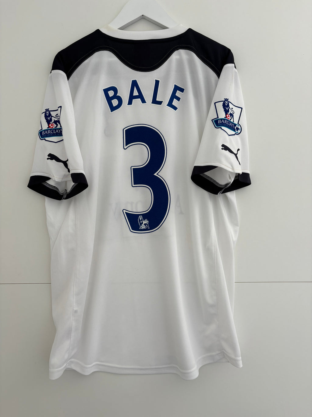 Tottenham 2010/11 Home Shirt - Bale 3 - Medium