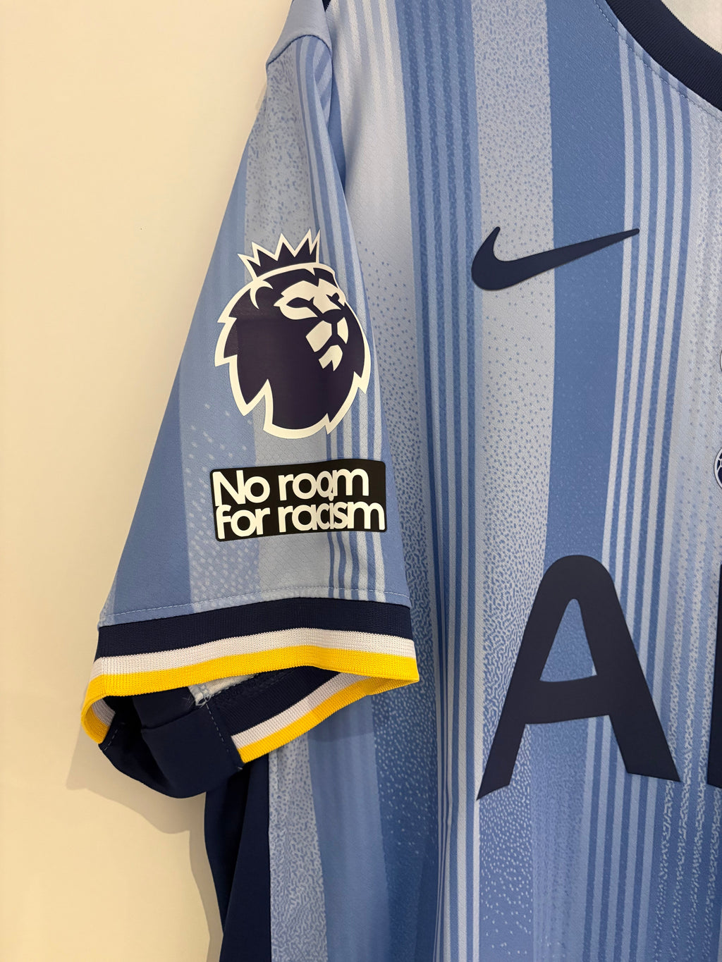 Tottenham 2024/25 Away Shirt - Van de Ven 37 - Large
