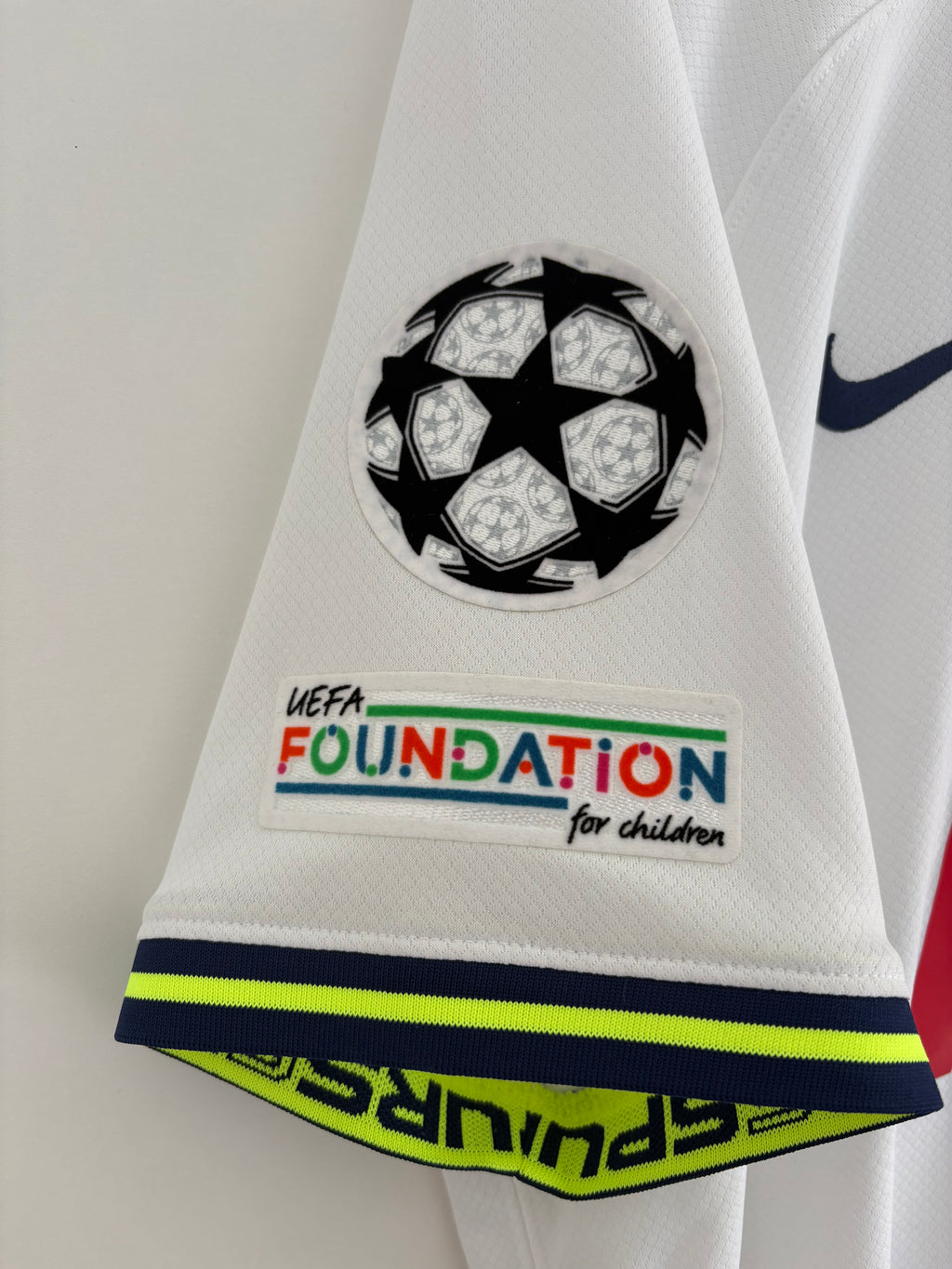 Tottenham 2022/23 Home Shirt - Kane 10 - Large