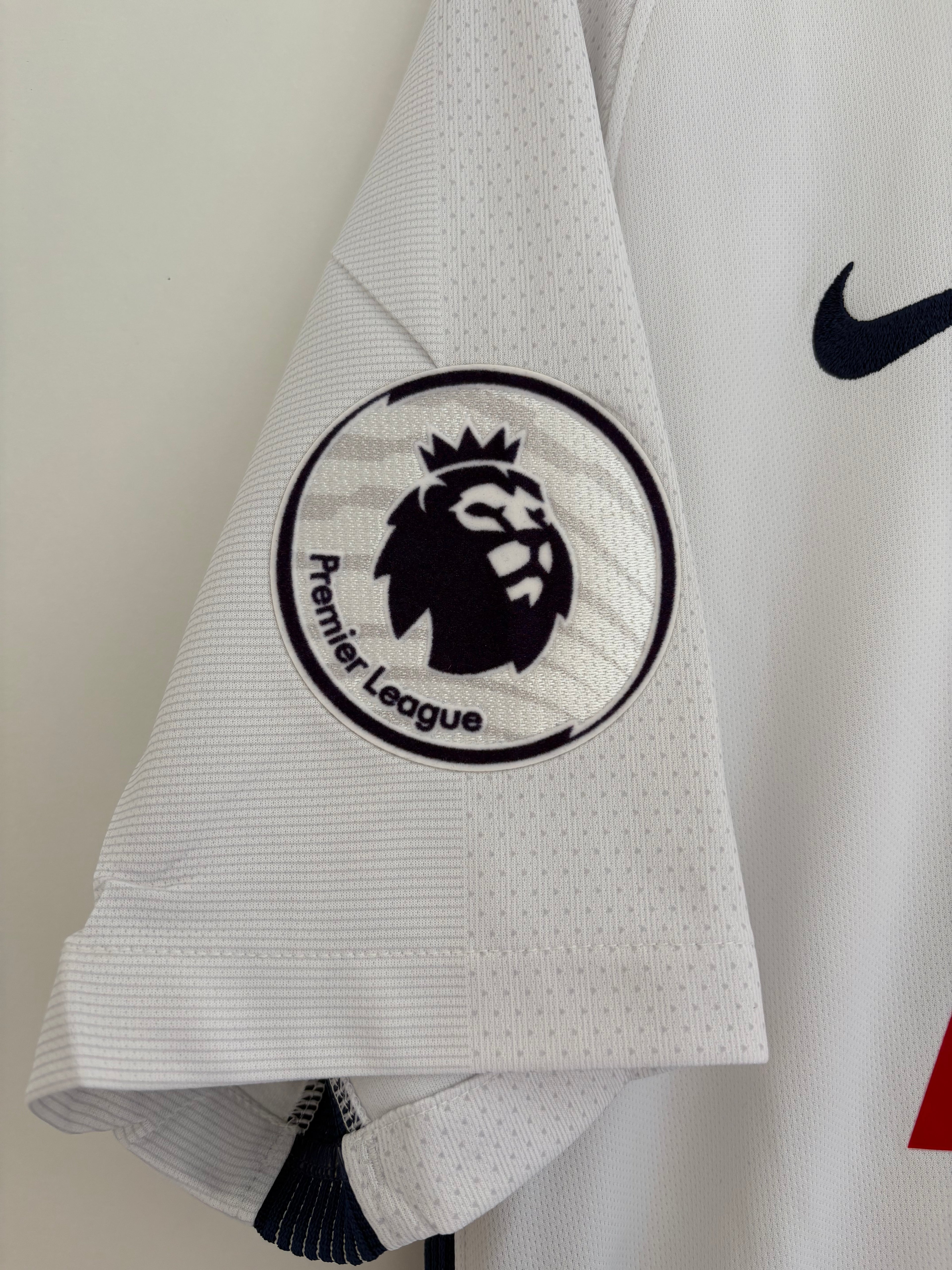 Tottenham 2017/18 Home Shirt - Kane 10 - Medium