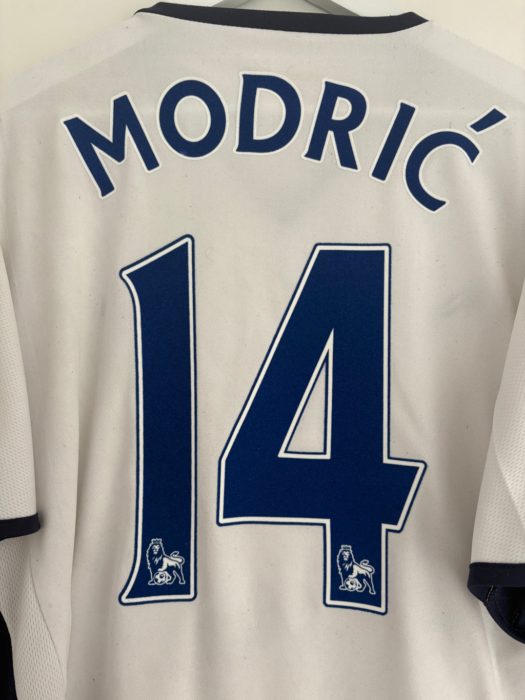 Tottenham 2008/09 Home Shirt - Modrić 14 - Large