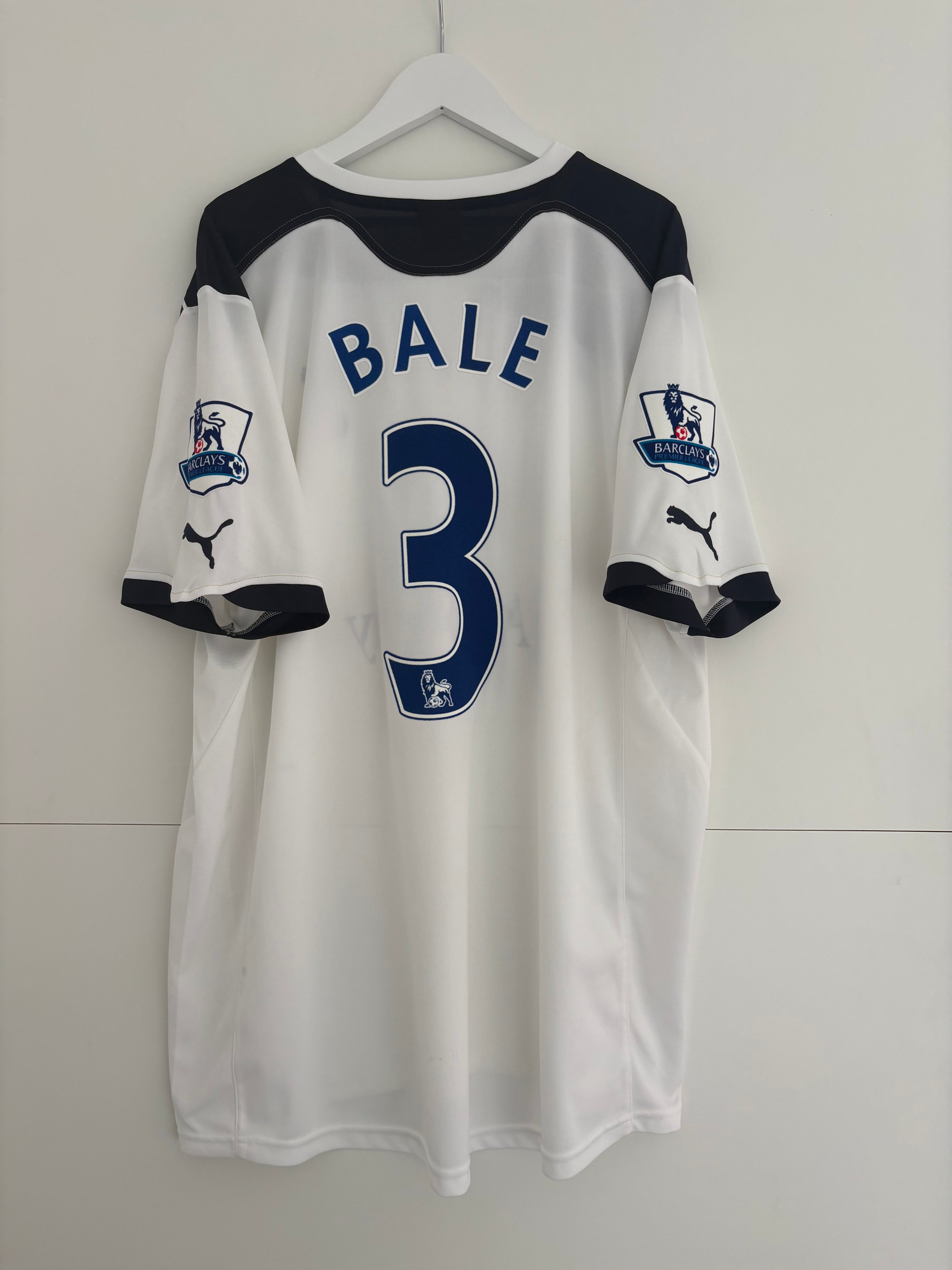 Tottenham 2010/11 Home Shirt - Bale 3 - Large