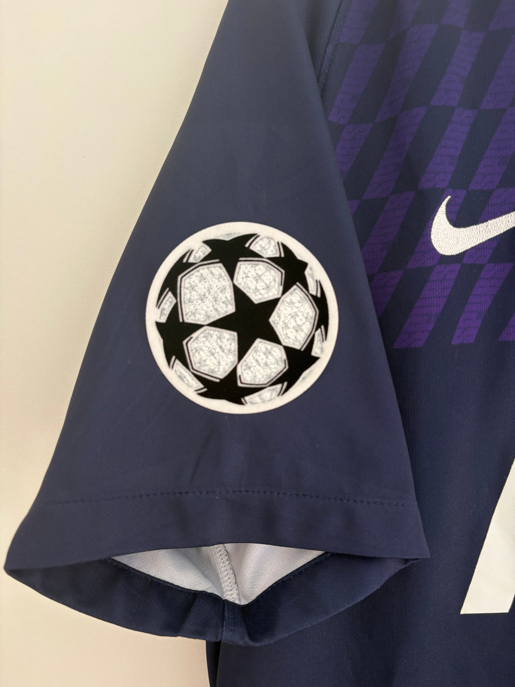 Tottenham 2019/20 Away Shirt - Dele 20 - Large