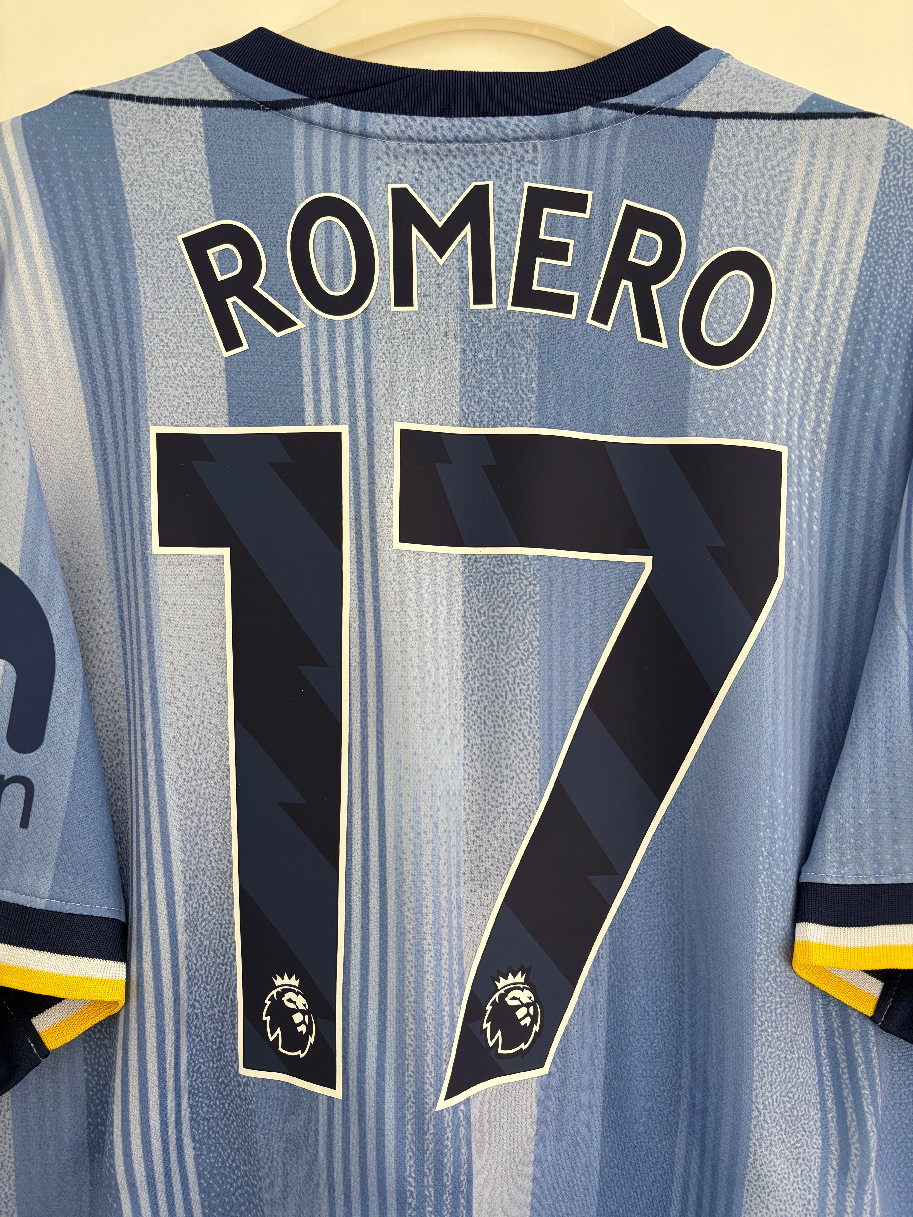 Tottenham 2024/25 Away Shirt - Romero 17 - Large