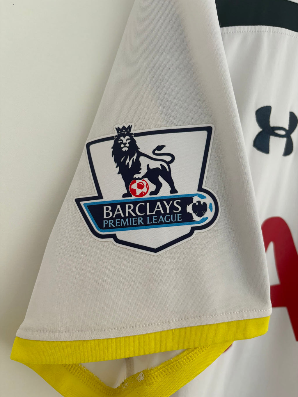 Tottenham 2014/15 Home Shirt - Kane 18 - Large