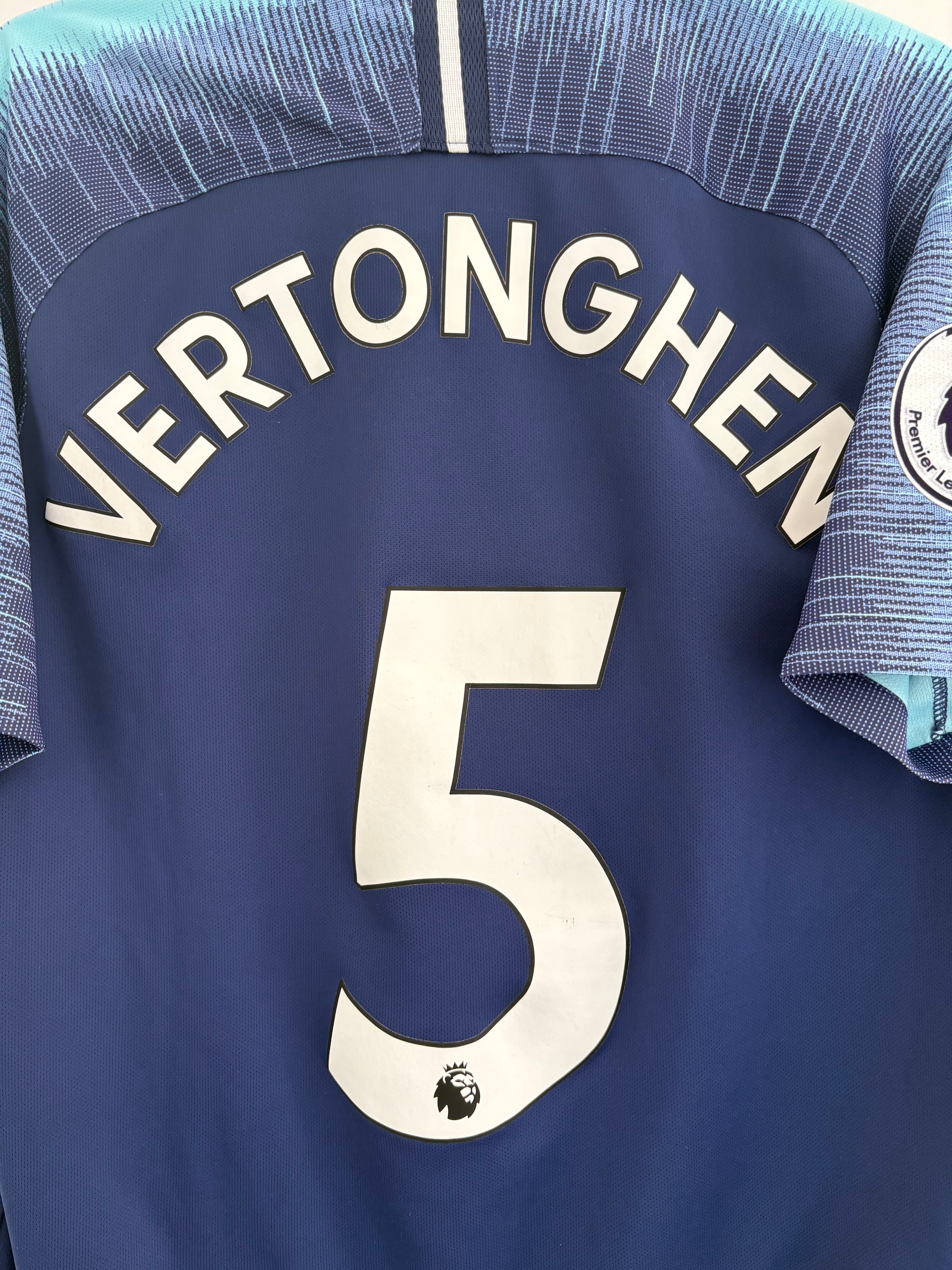 Tottenham 2018/19 Away Shirt - Vertonghen 5 - Medium