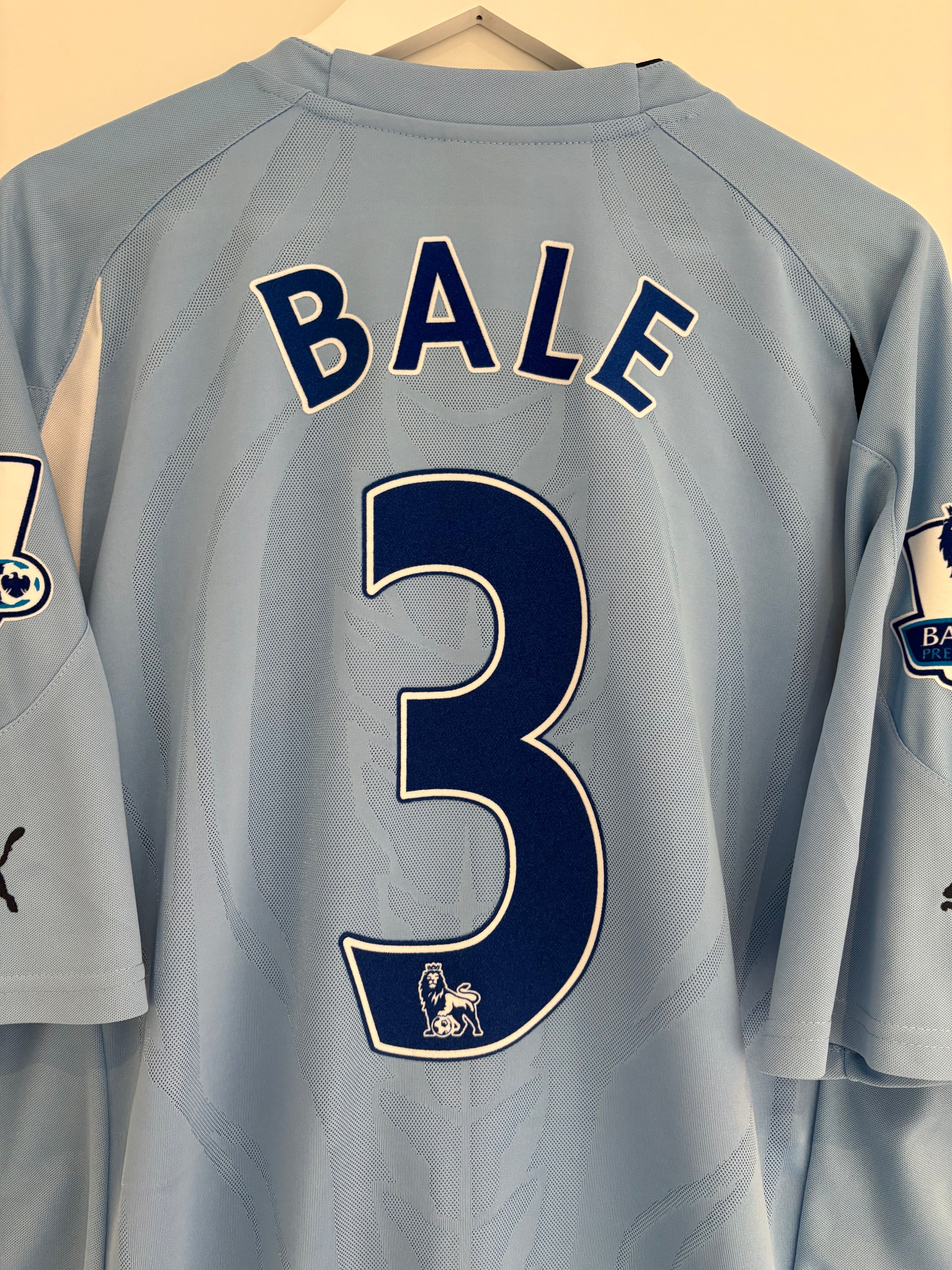 Tottenham 2010/11 Away Shirt - Bale 3 - Extra Large