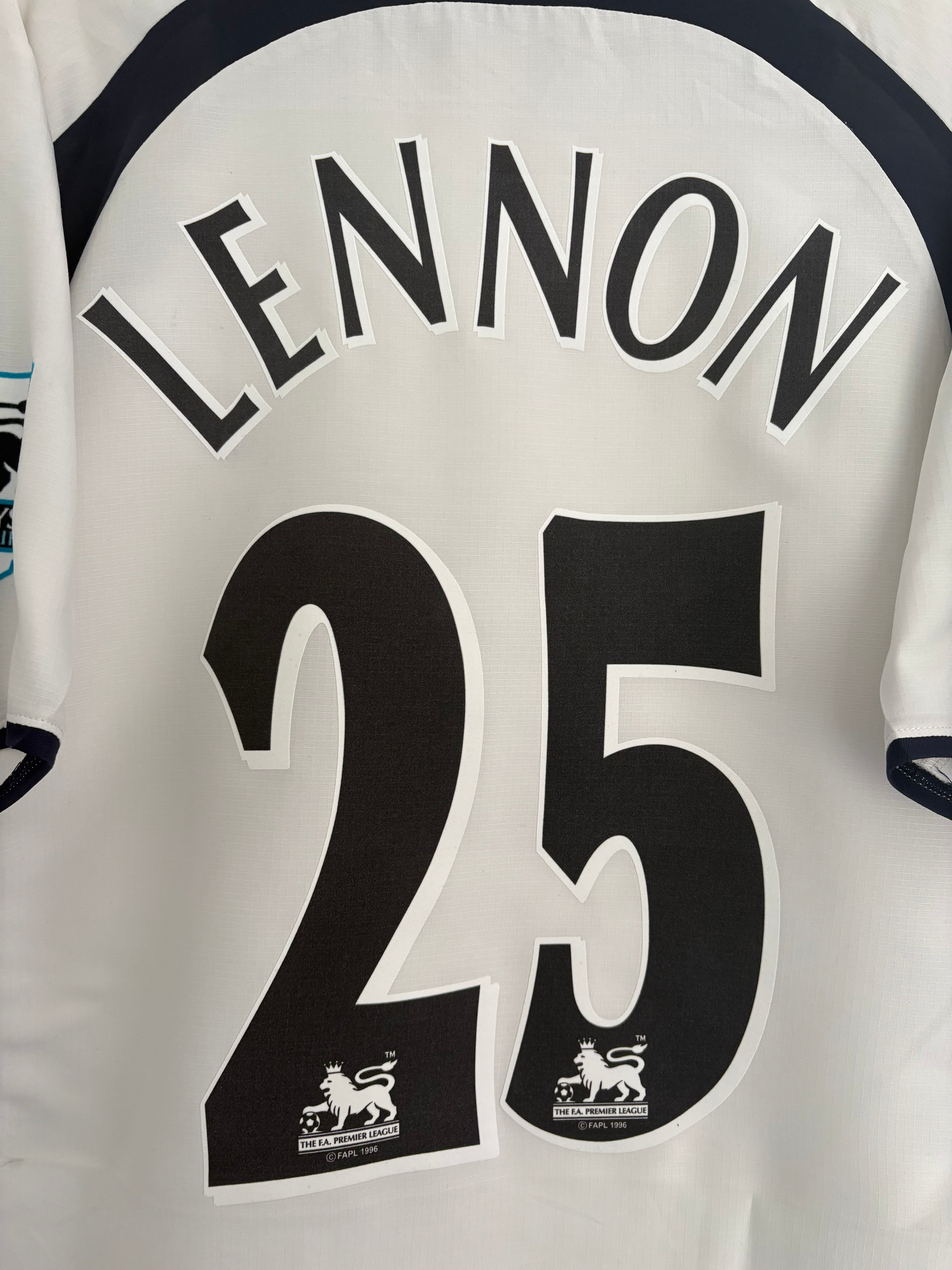 Tottenham 2006/07 Home Shirt - Lennon 25 - Medium
