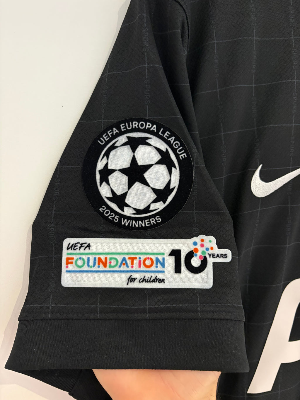 Tottenham 2025/26 Away Shirt - van de Ven 37 - Large