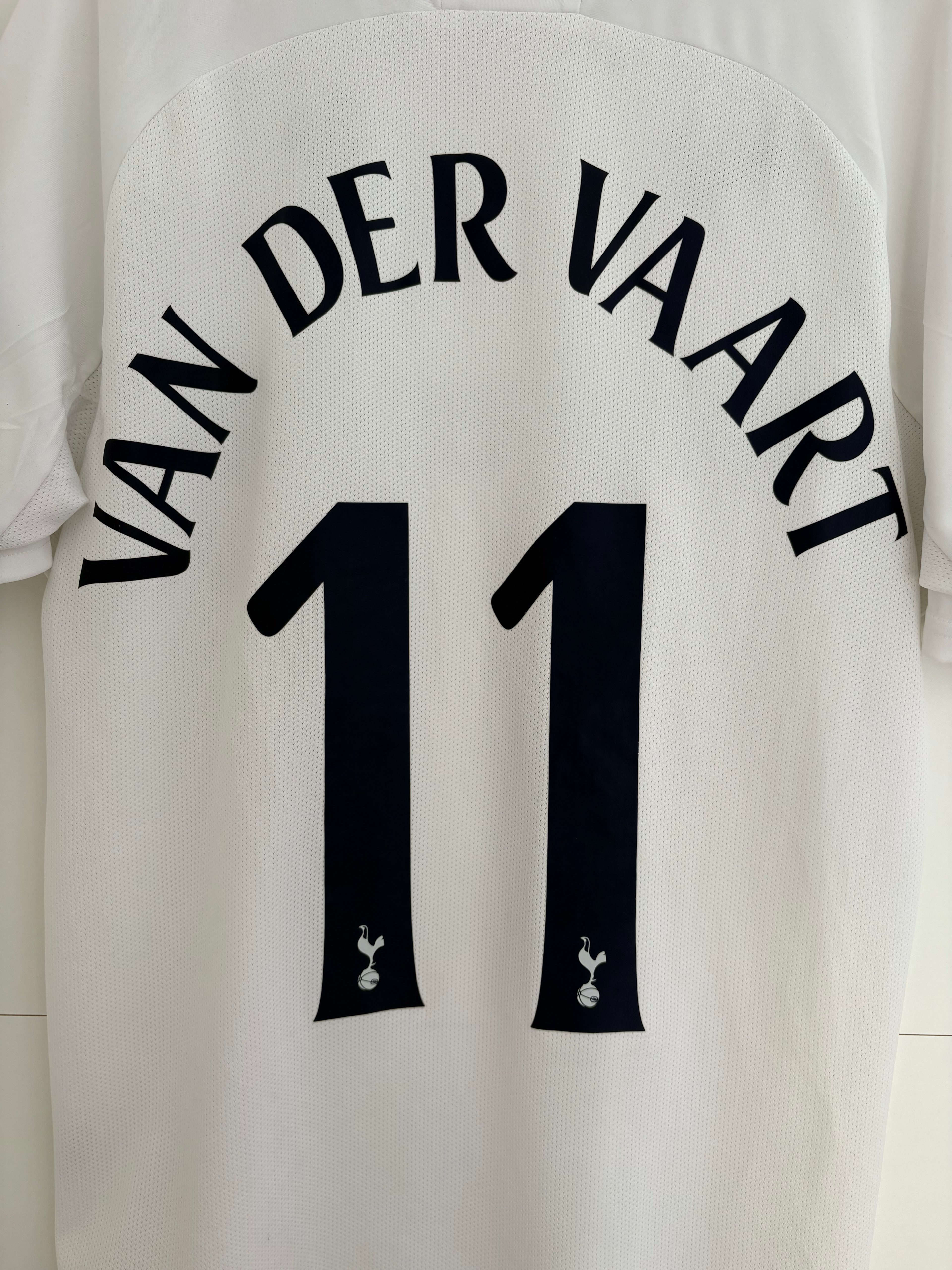 Tottenham 2011/12 Home Shirt - Van der Vaart 11 - Medium