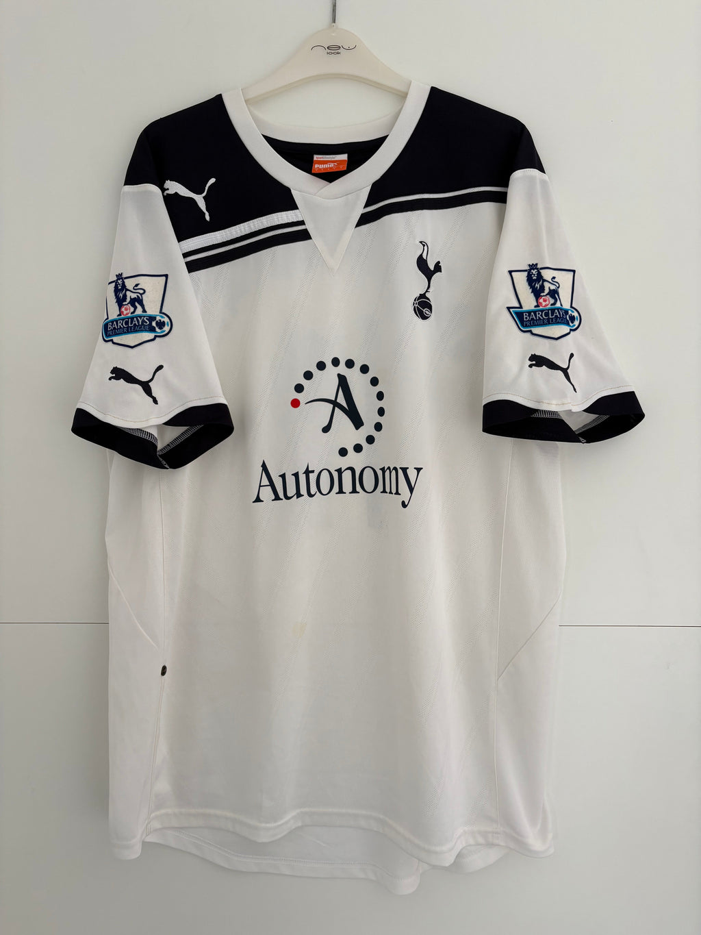 Tottenham 2010/11 Home Shirt - Van Der Vaart 11 - Large