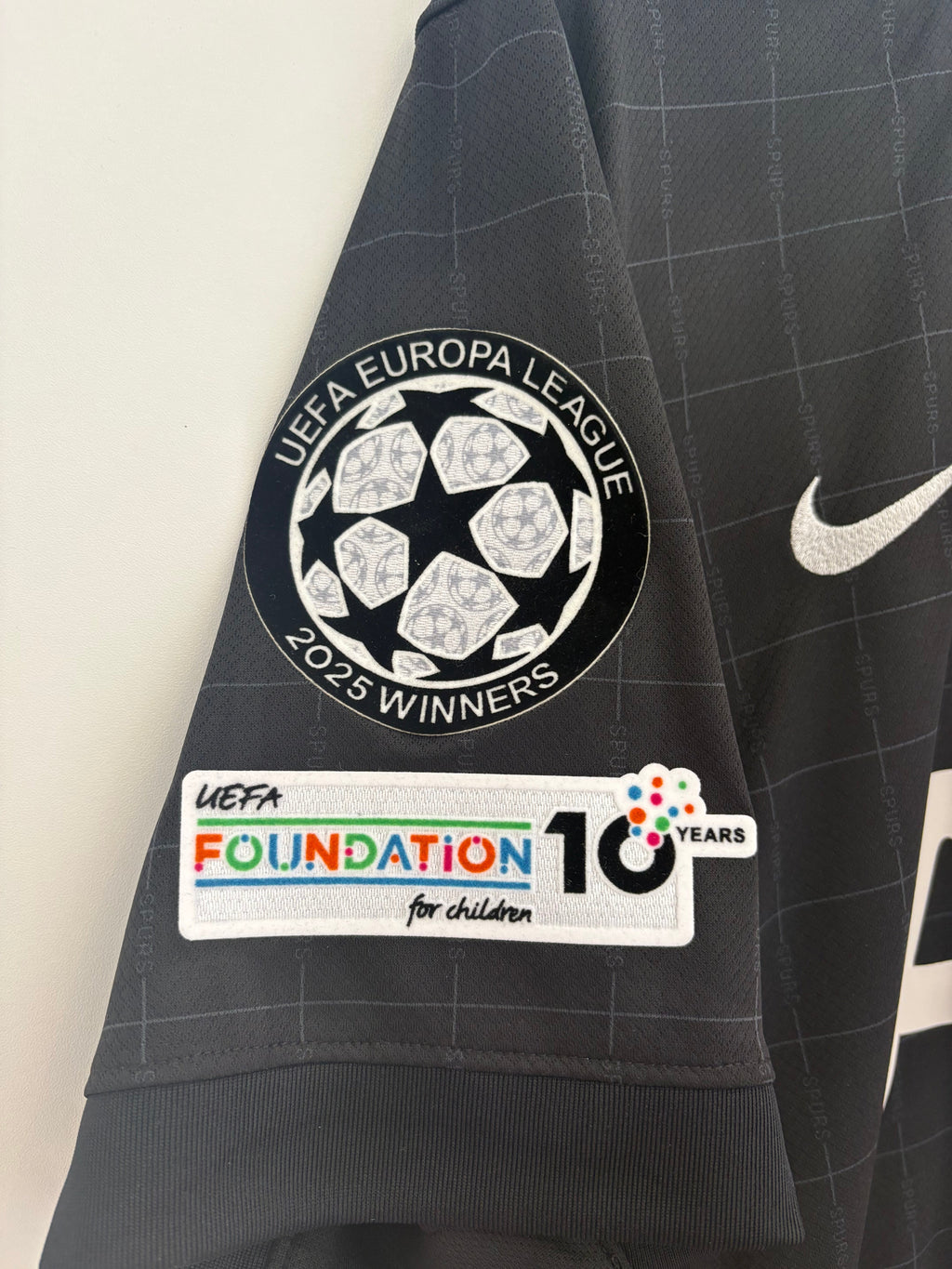 Tottenham 2025/26 Away Shirt - Xavi 7 - Medium
