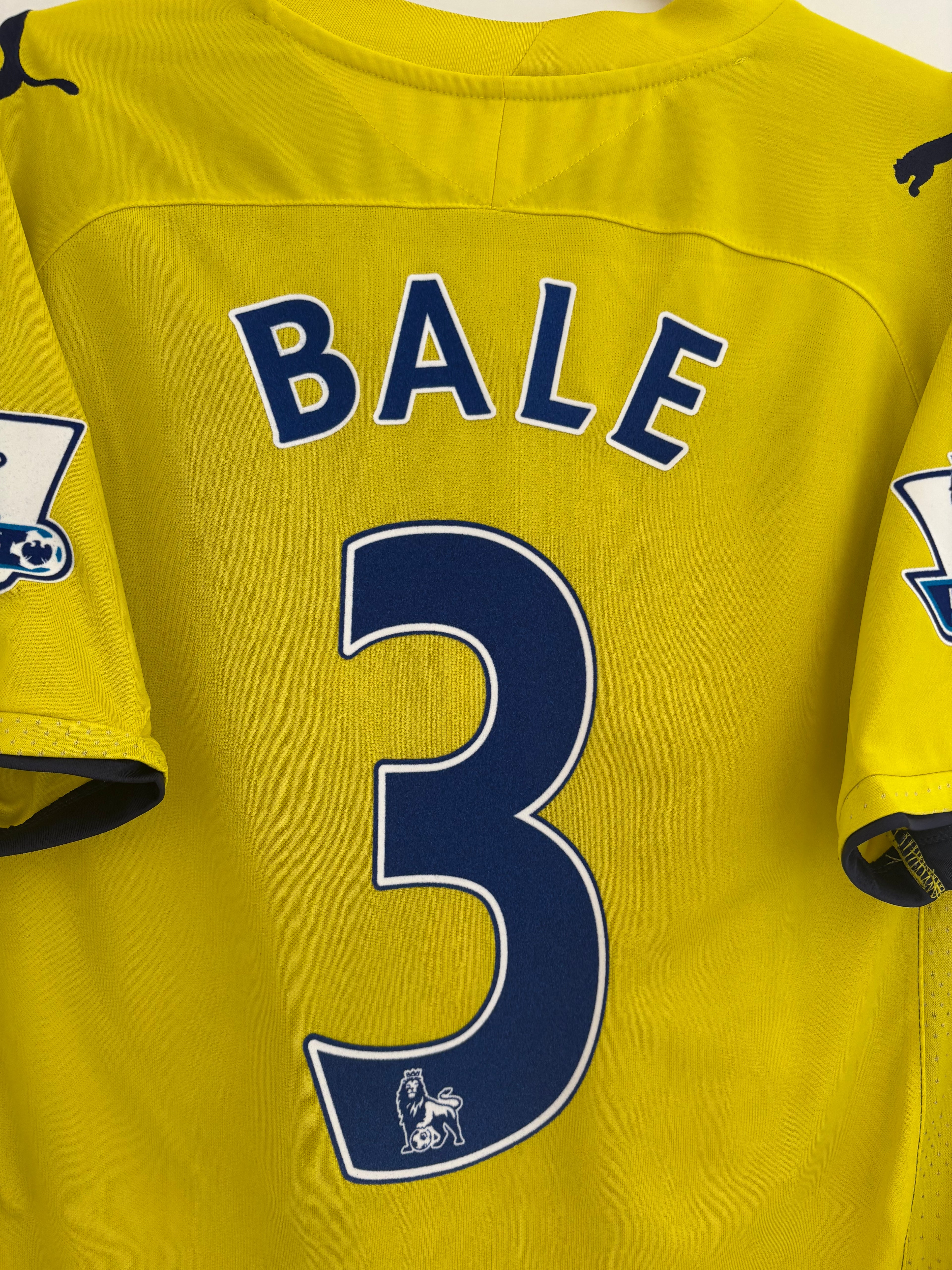 Tottenham 2009/10 Third Shirt - Bale 3 - Large