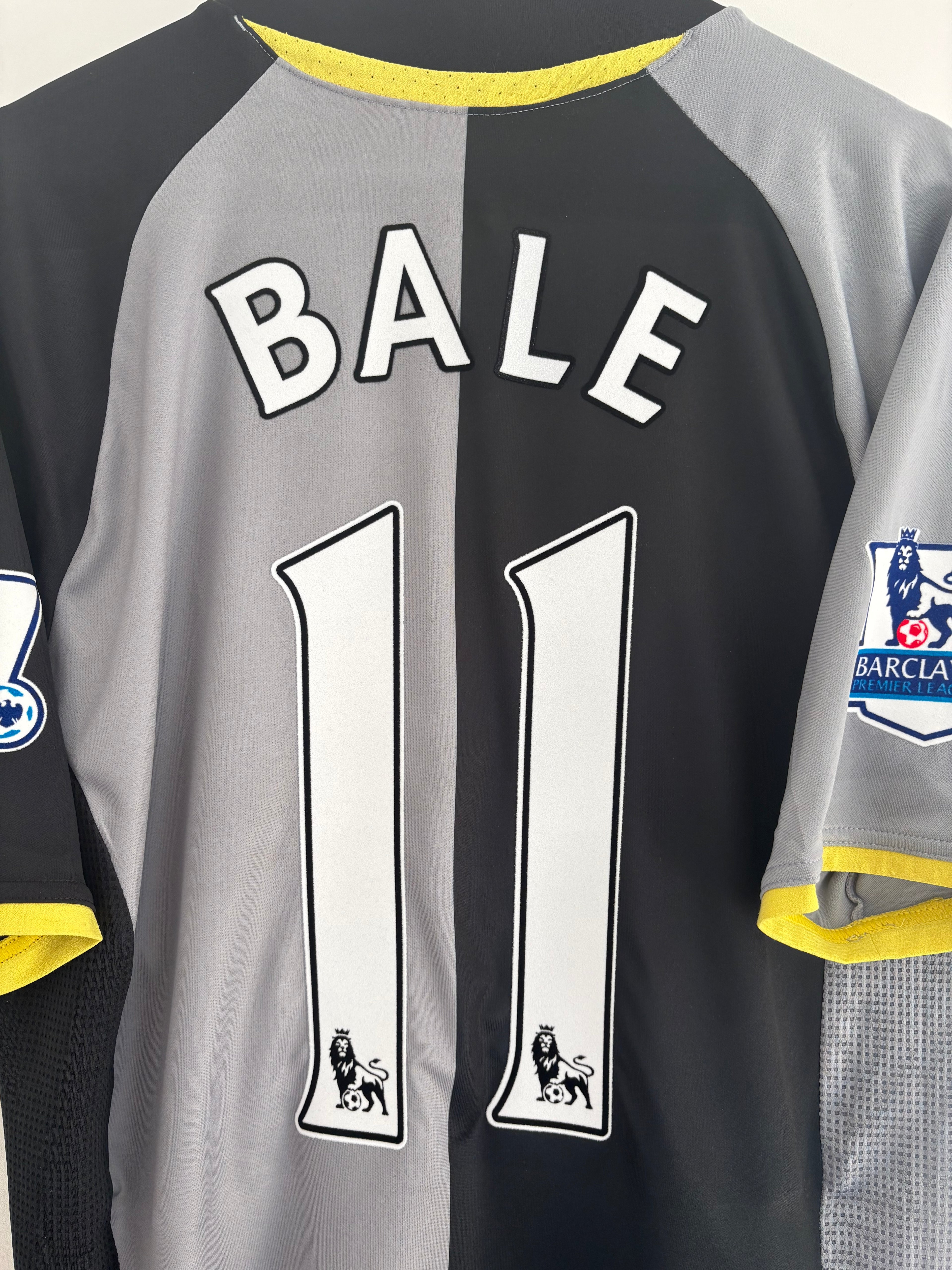 Tottenham 2012/13 Away Shirt - Bale 11 - Medium